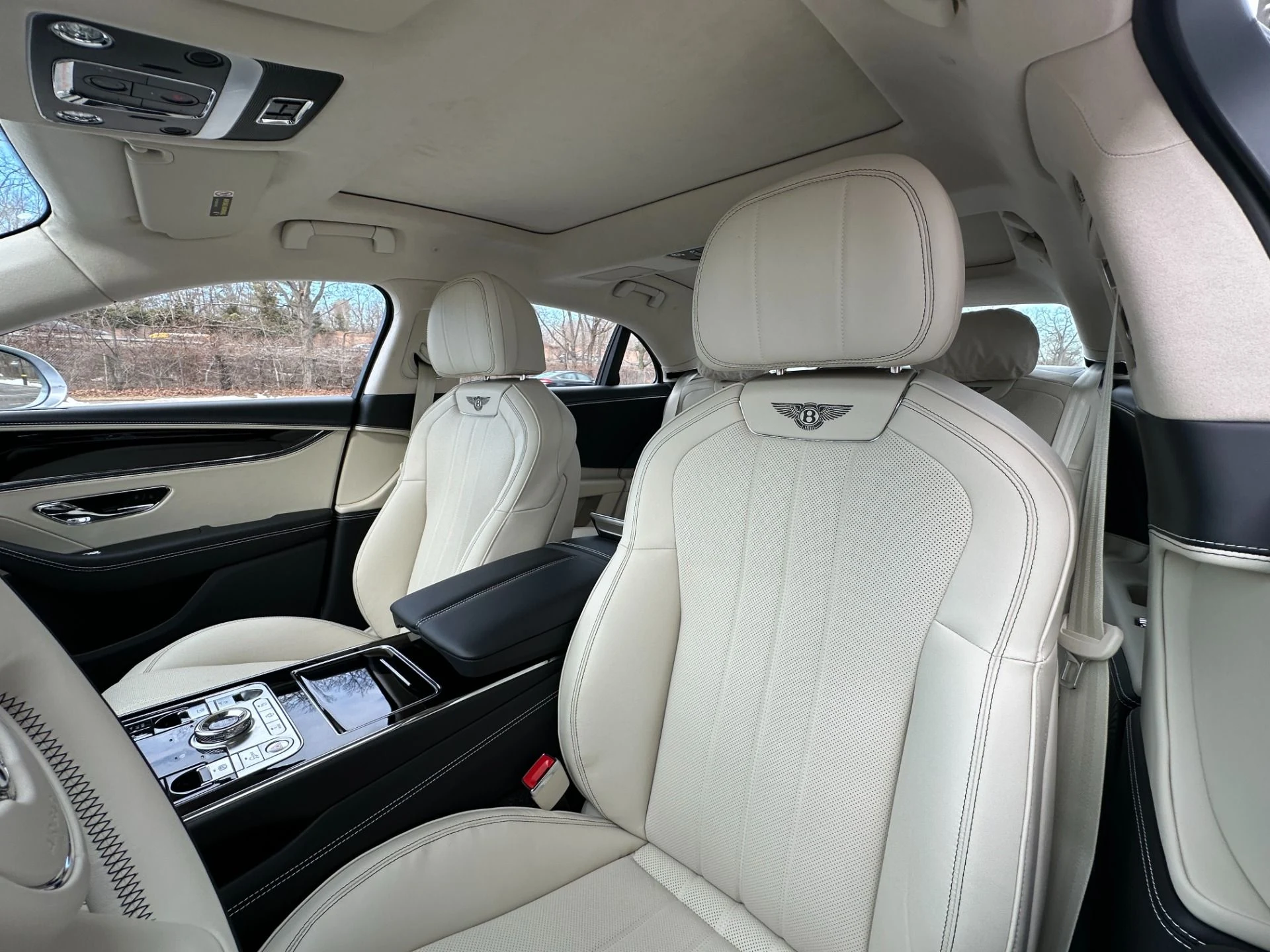 mph005_3634294077_Used_2026_Bentley_Flying_Spur_1784742207_a5b2a891c8