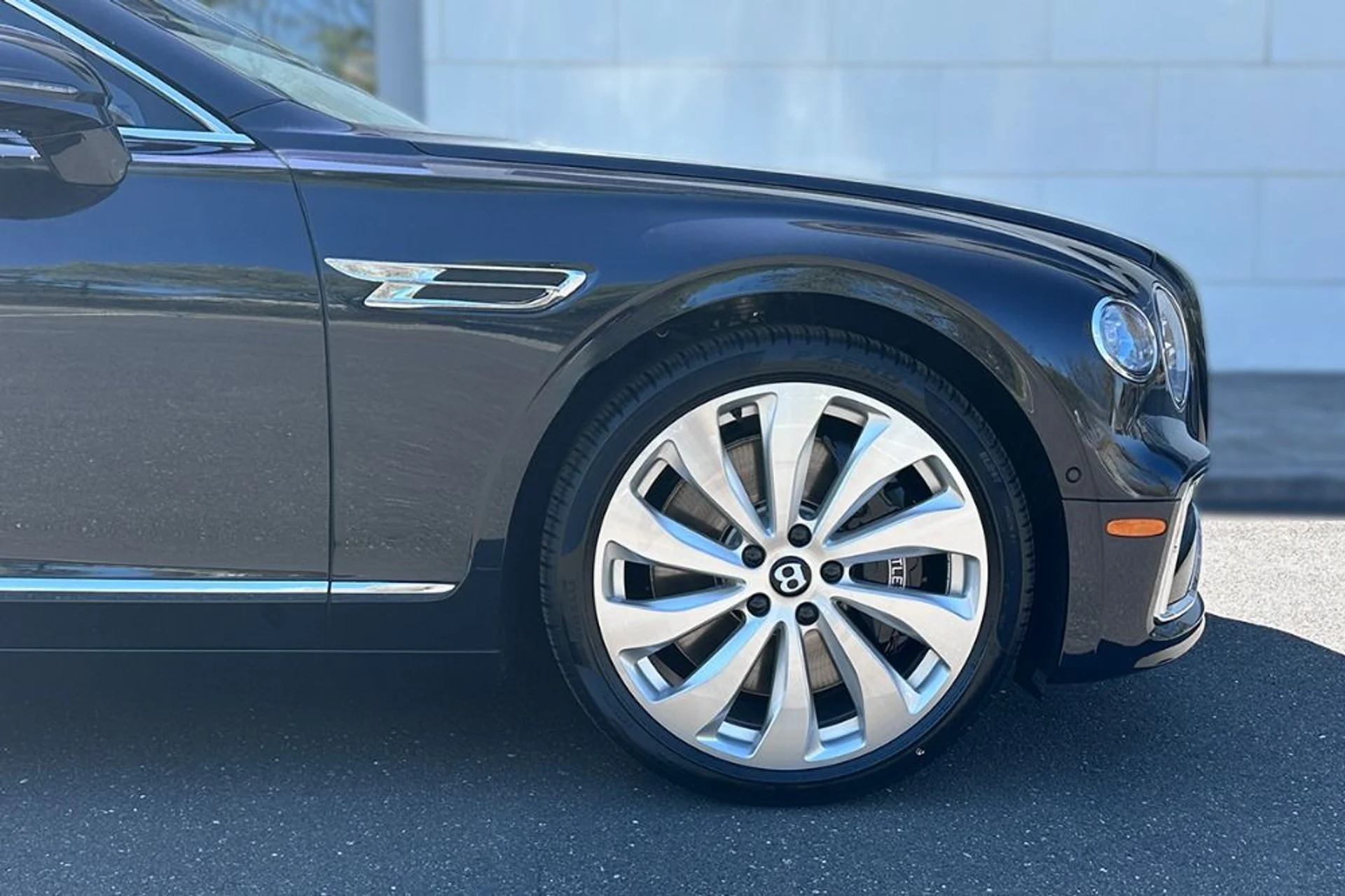 mph005_3647734915_New_2026_Bentley_Flying_Spur_1777901590_e2d1ff76a9