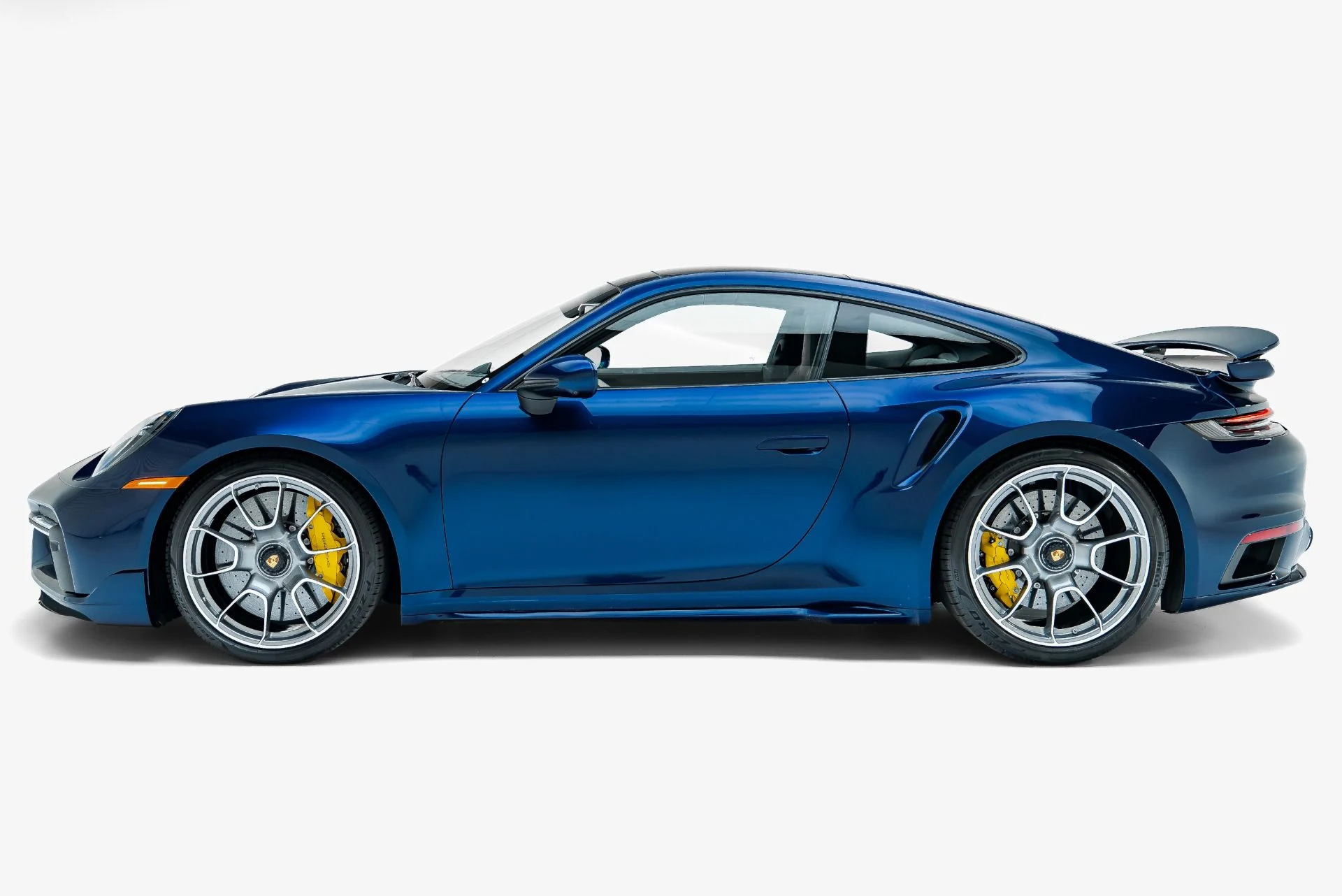 mph005_3661112073_Used_2022_Porsche_911_Turbo_S_1791933660_5cfaca8cc2