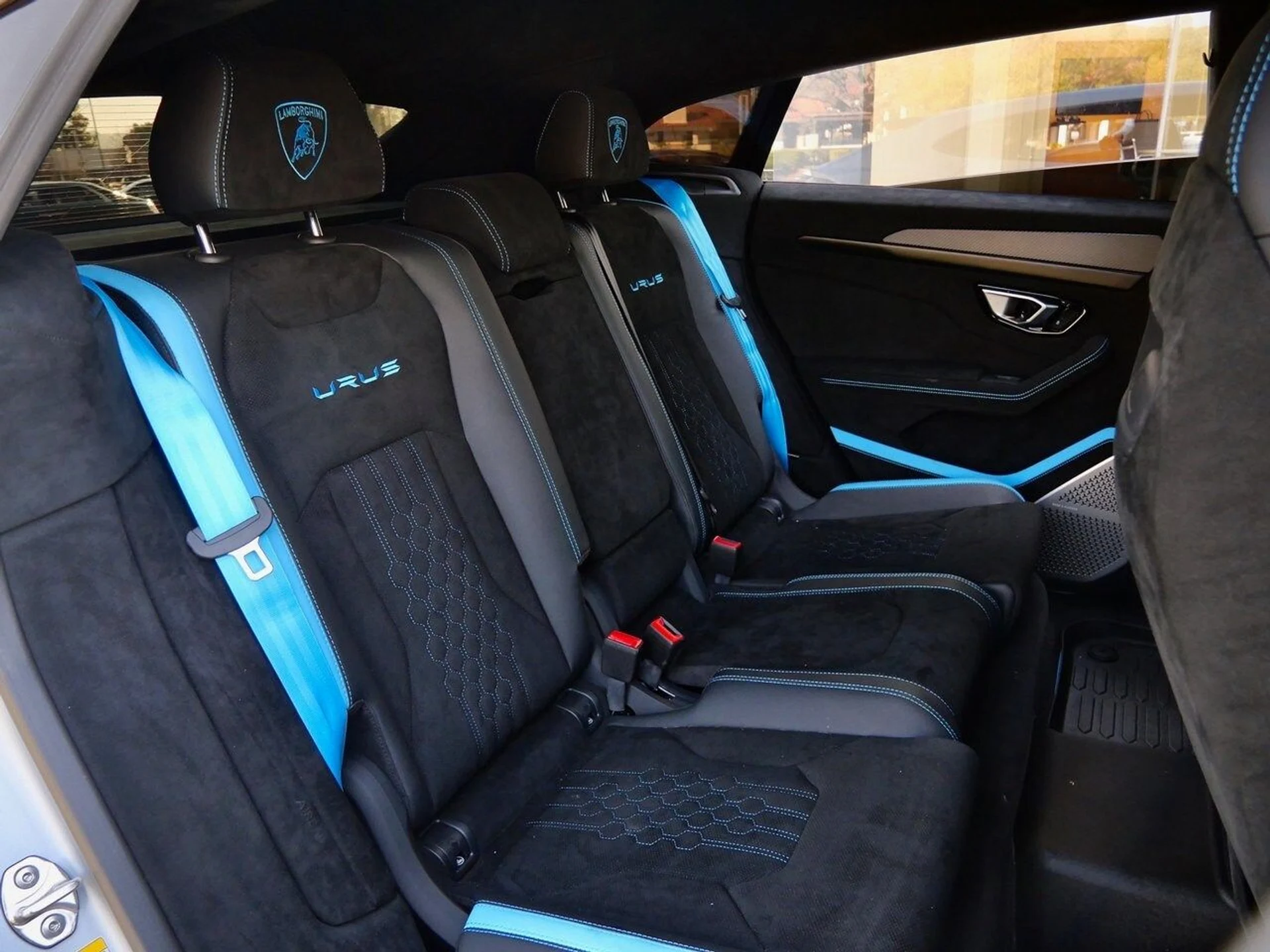 mph005_3662690958_92ca2a03503ba68831f69d5a677c9eabx_4ada8597dd