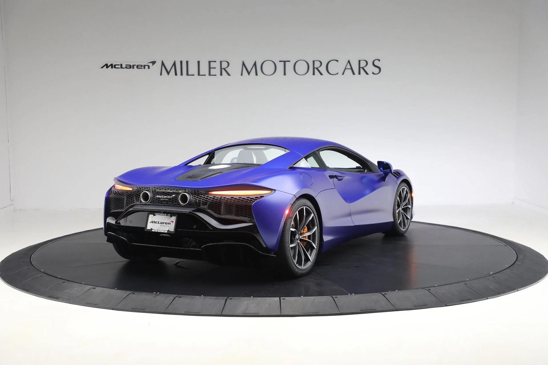 mph005_366291752_Used_2023_Mc_Laren_Artura_Performance_449c4a991f