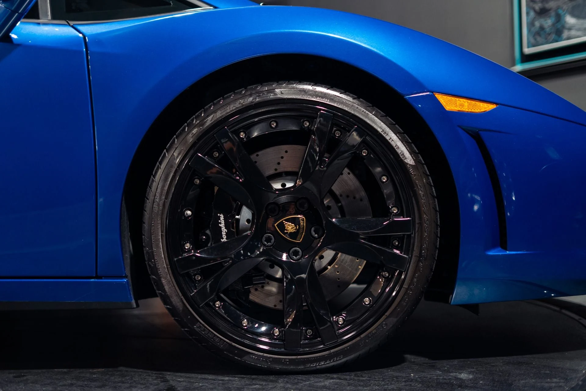 mph005_3664186856_Used_2013_Lamborghini_Gallardo_LP_550_2_Bespoke_Ad_Personam_Blu_Caelum_1784226663_a8c695f719