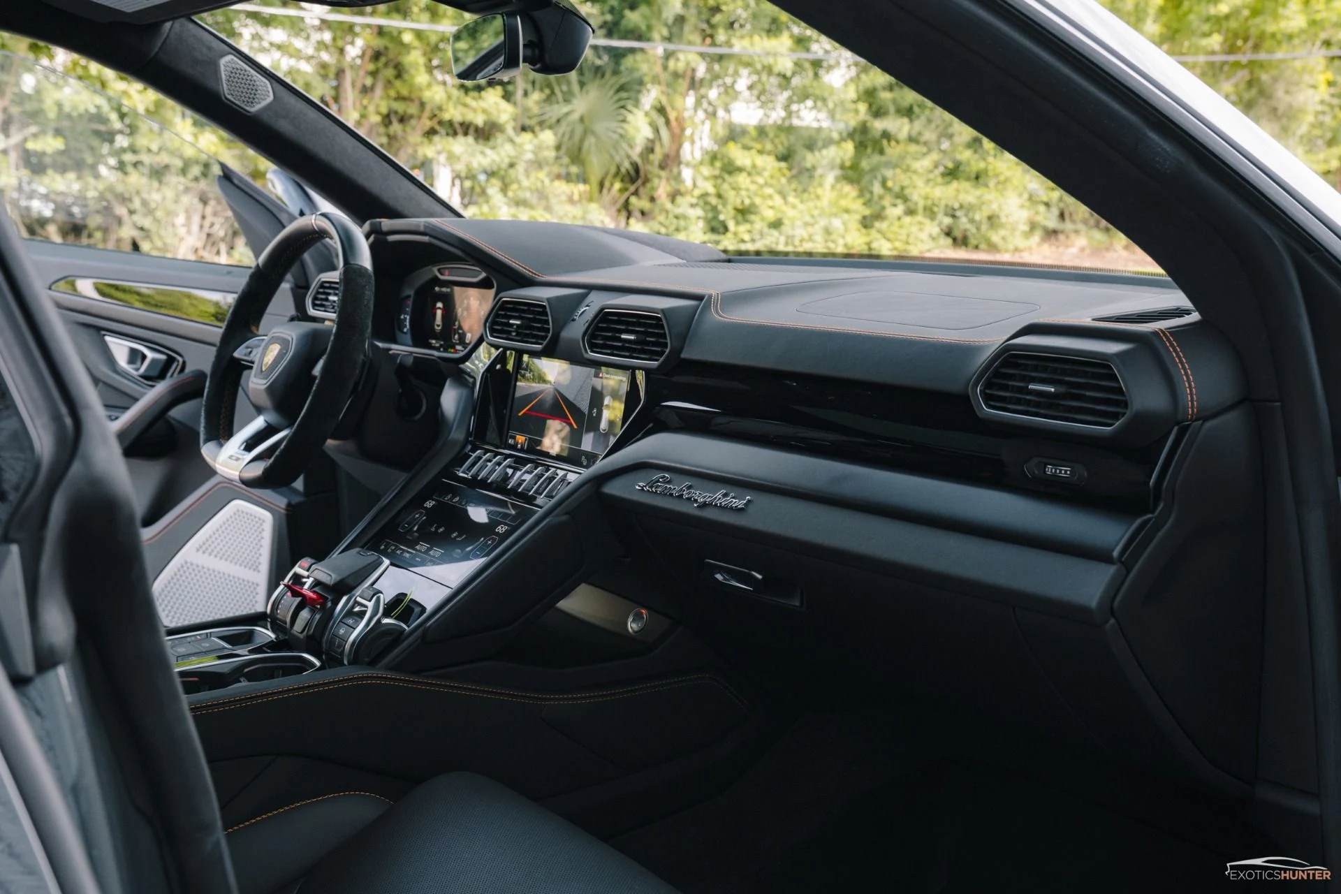 mph005_3664636554_Used_2022_Lamborghini_Urus_Grigio_Telesto_Bang_Olufsen_Sound_1758233512_89175dc793