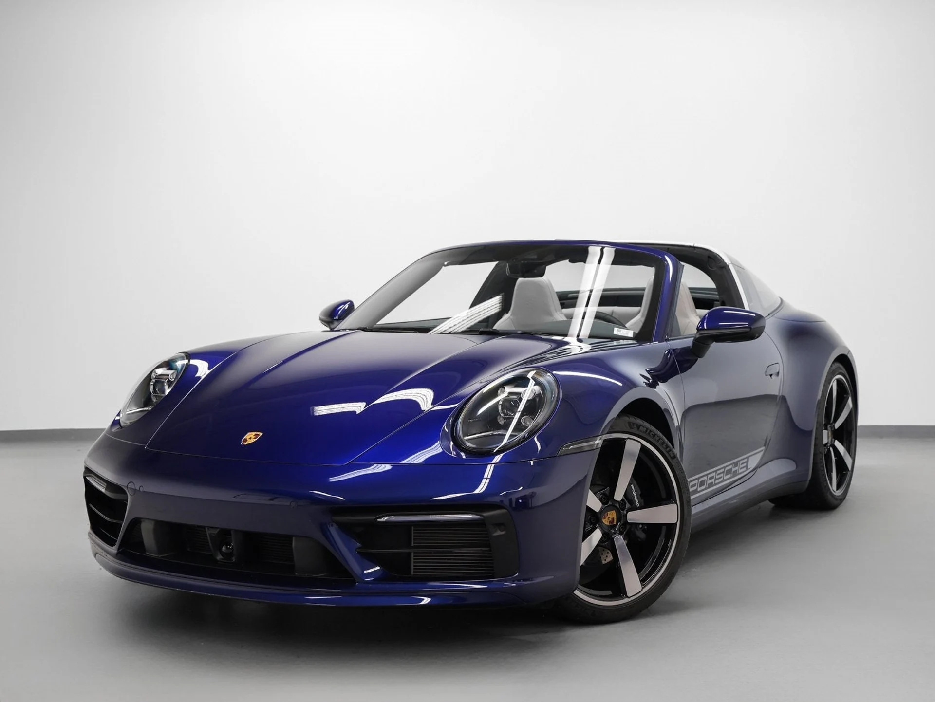 mph005_3666551821_6_038f06b36e