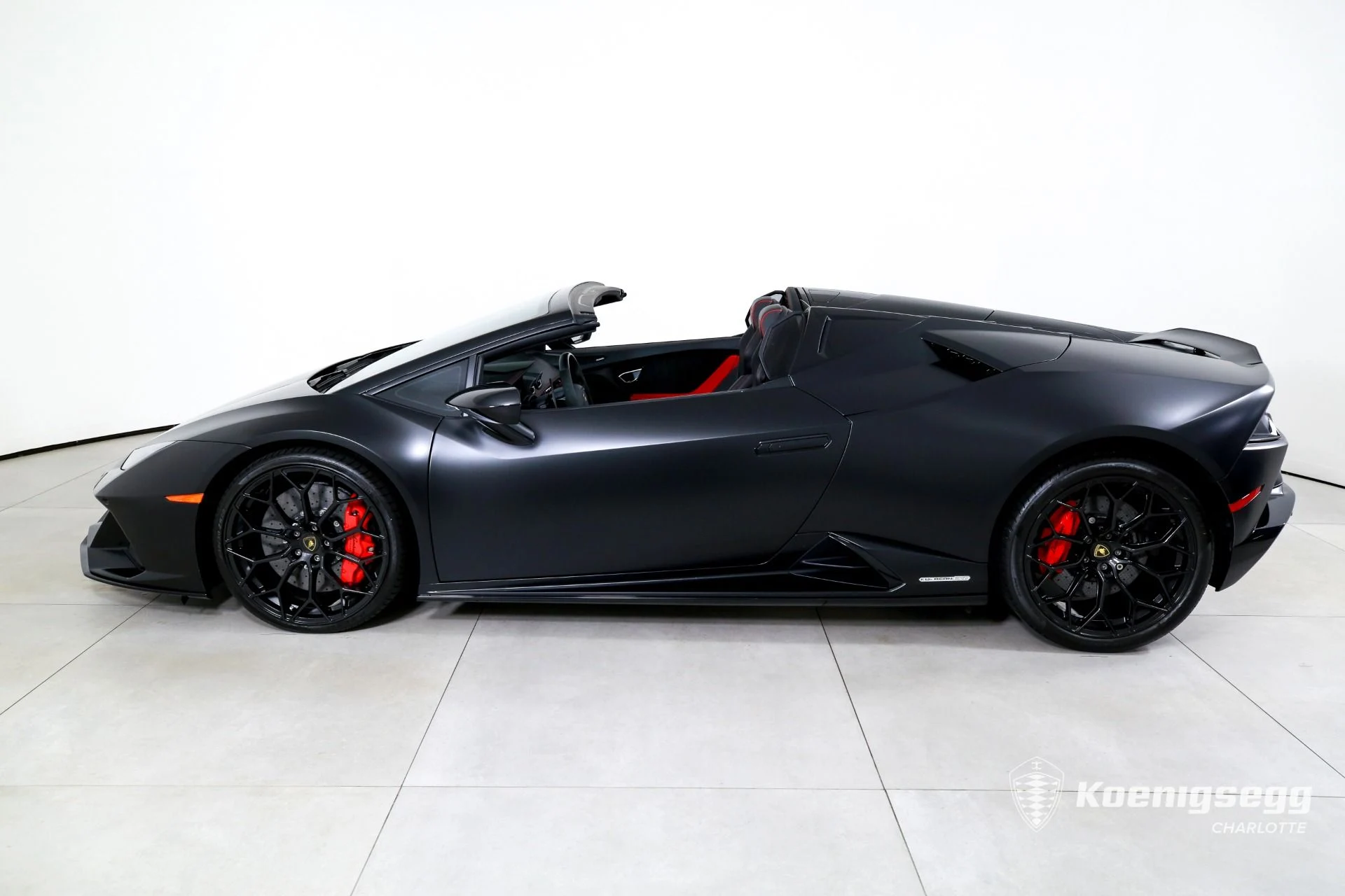 mph005_3669530548_Used_2023_Lamborghini_Huracan_EVO_Spyder_1761056229_cdd0540590