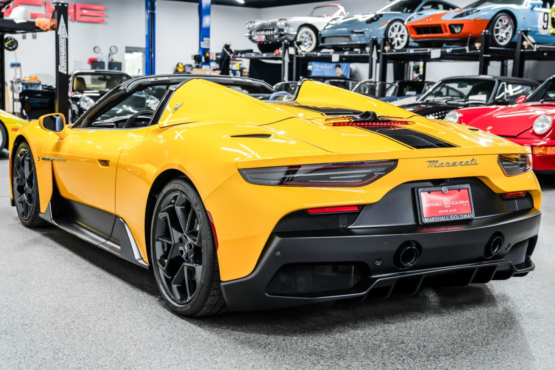 mph005_3675833102_Used_2023_Maserati_MC_20_Cielo_193_Miles_Fuoriserie_Color_Interior_Carbon_Fiber_Package_1770052750_bf6d8f6fa7