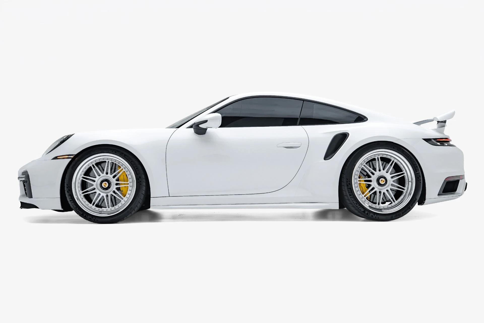 mph005_3676323929_Used_2023_Porsche_911_Turbo_S_1791240039_45426b58f4