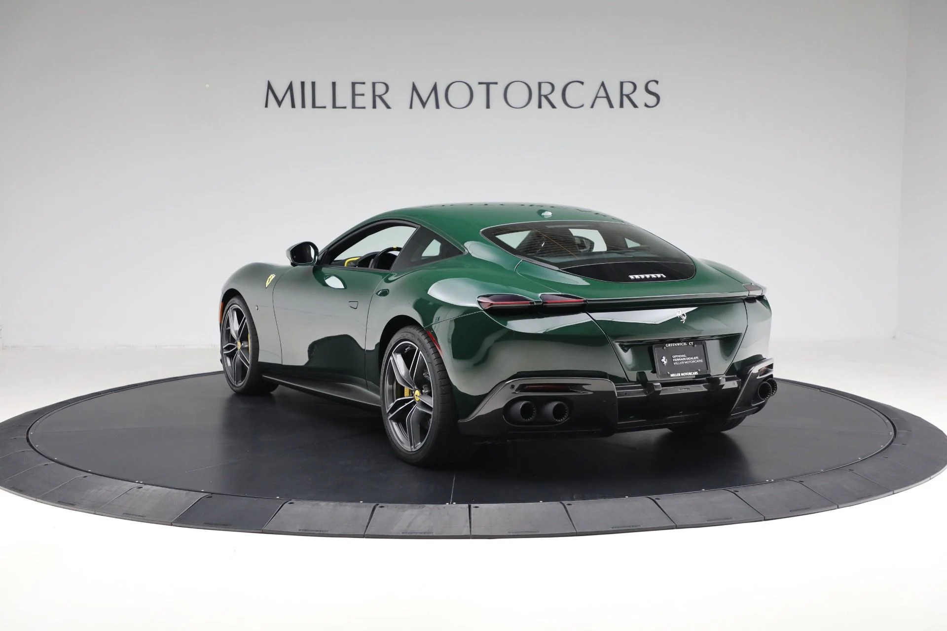 mph005_3683488441_Used_2023_Ferrari_Roma_de0f475722