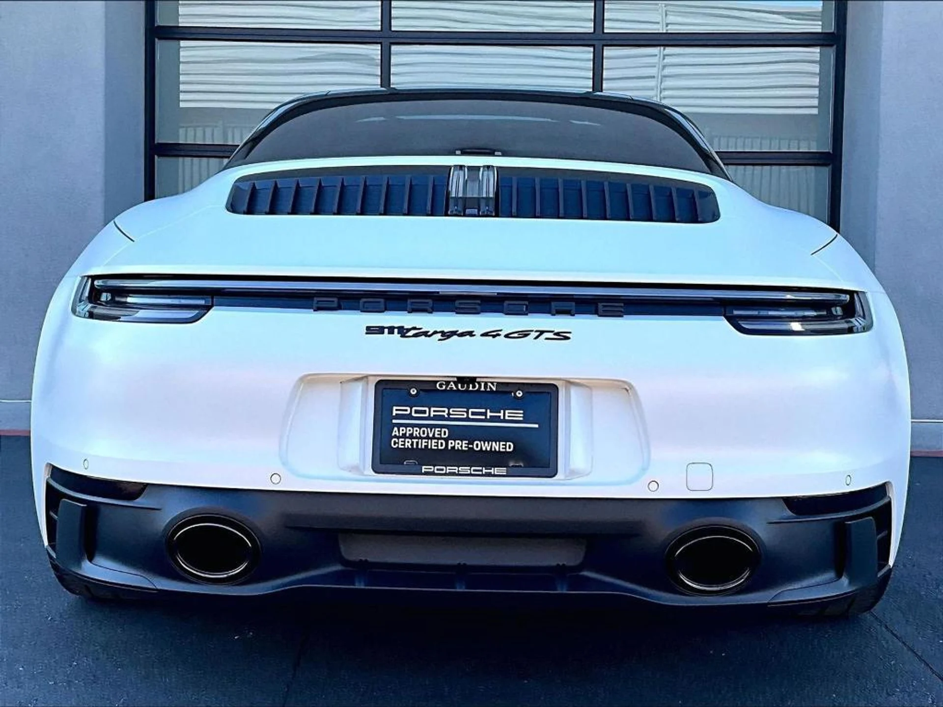 mph005_3683824553_3_G_Ao_Sx_Smh_Nd_0_Ij_U_Sg_Xuutyf_APU_e022aab48c