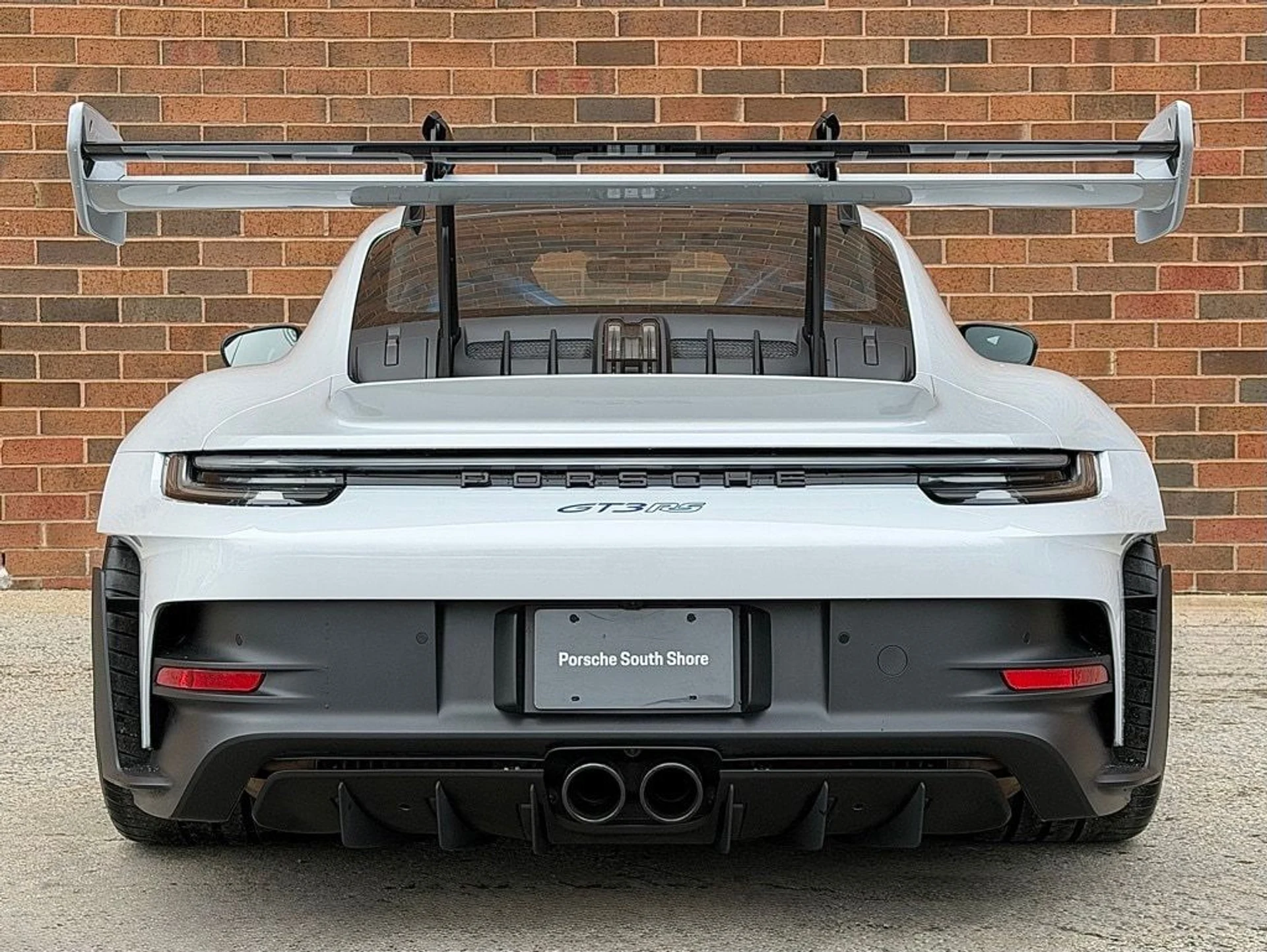 mph005_3690833601_1821a76fa4d779b38bb8f5a80247c038x_064ecb813c