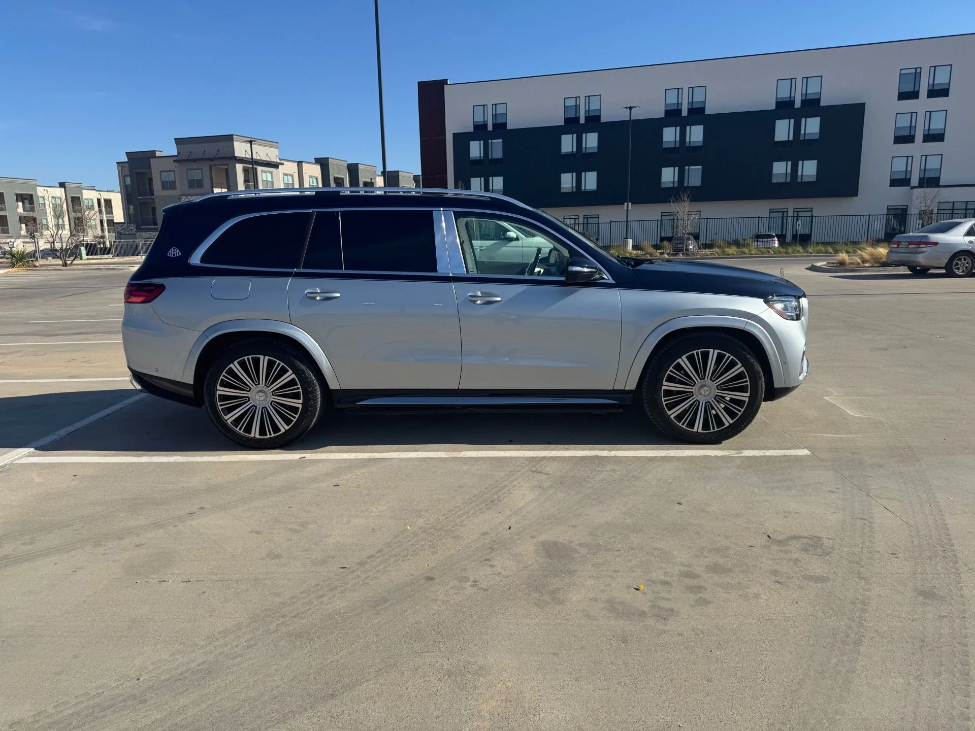 mph005_369289938_Used_2024_Mercedes_Benz_GLS_Mercedes_Maybach_GLS_600_4_MATIC_1767127050_bc6211eccb