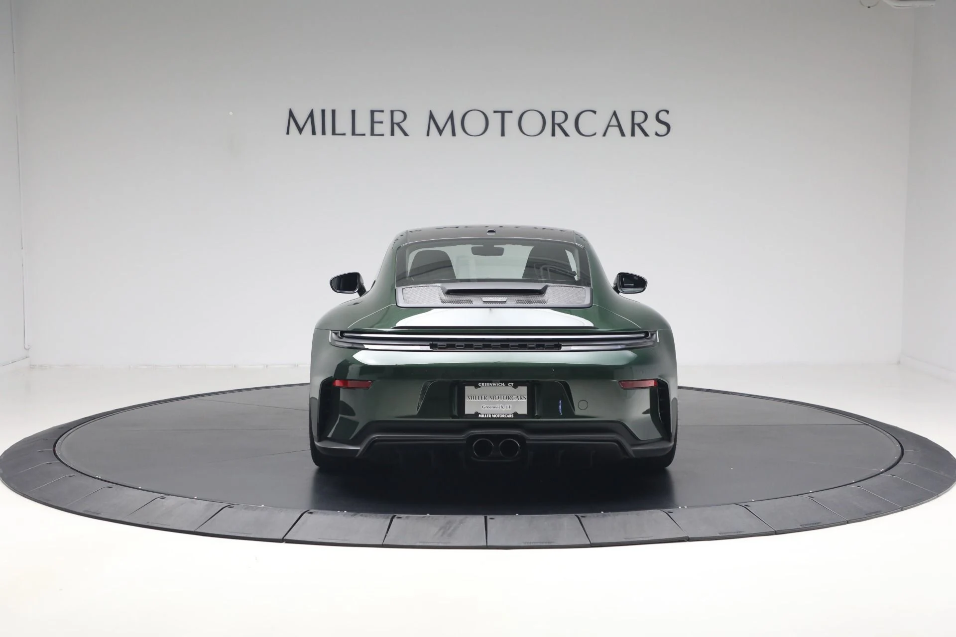mph005_3694688418_Used_2026_Porsche_911_GT_3_Touring_1782409830_f1fe035cac
