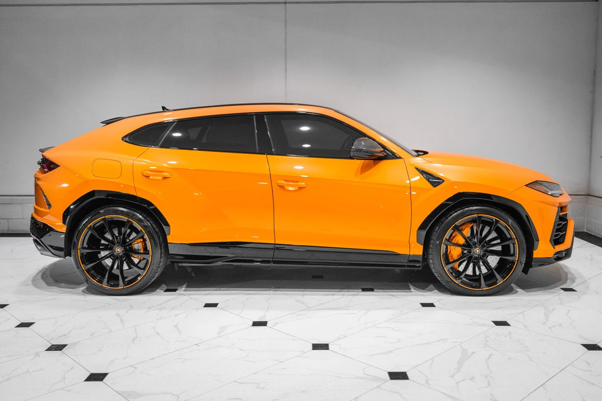 mph005_3705639653_Used_2022_Lamborghini_Urus_Pearl_Capsule_1773409814_00425f5983