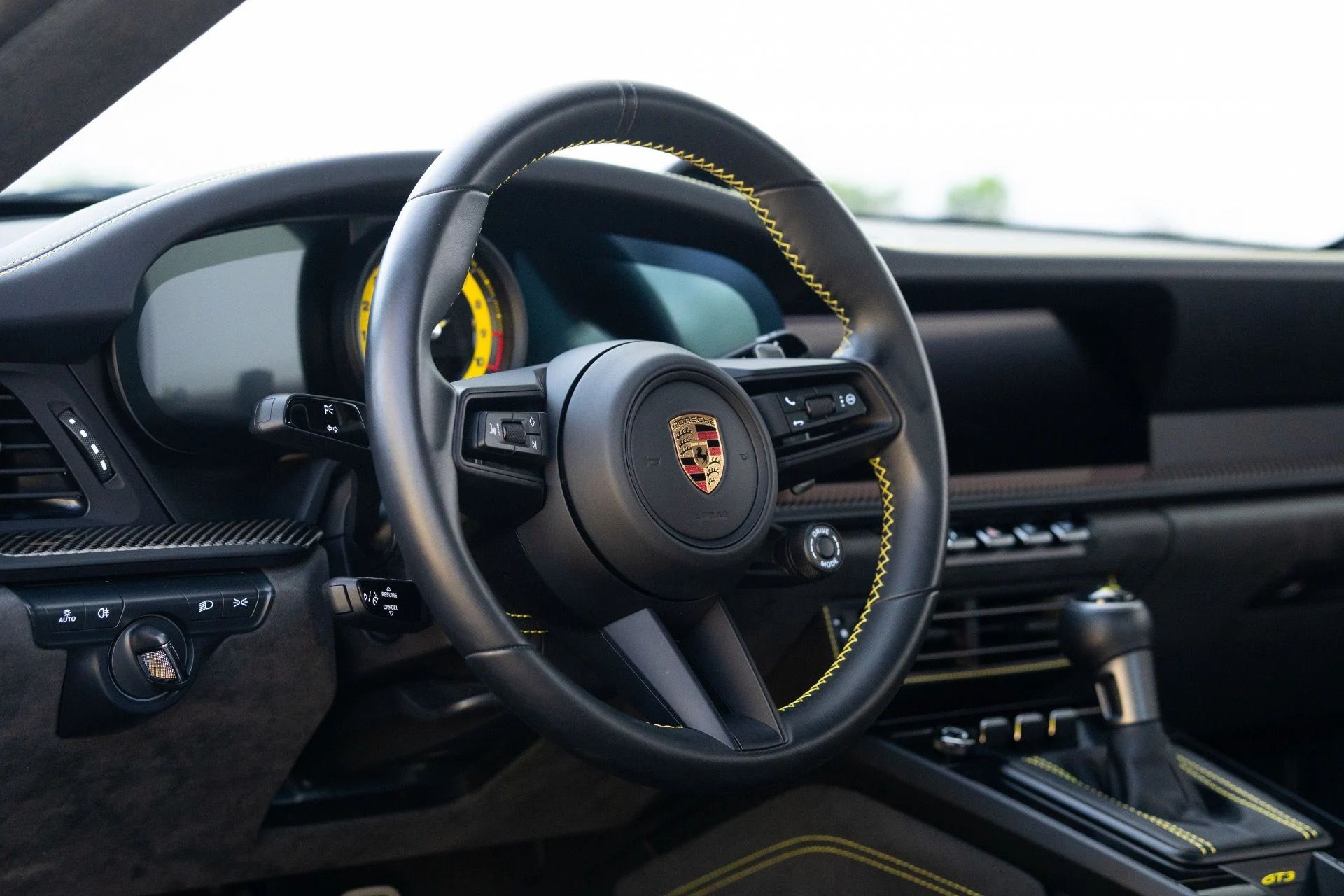 mph005_3707492982_Used_2023_Porsche_911_GT_3_1777402484_c37e20c442