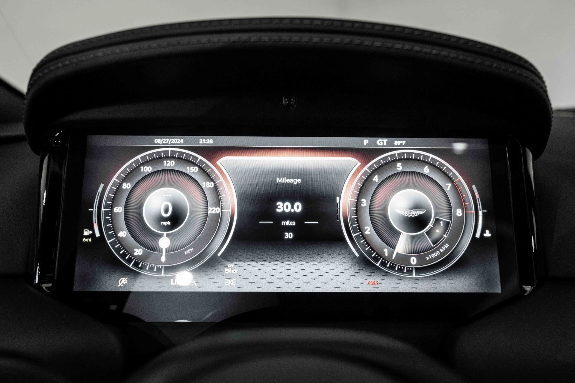 mph005_370755195_Used_2025_Aston_Martin_DB_12_VOLANTE_Volante_1726938733_cd9331ef4c