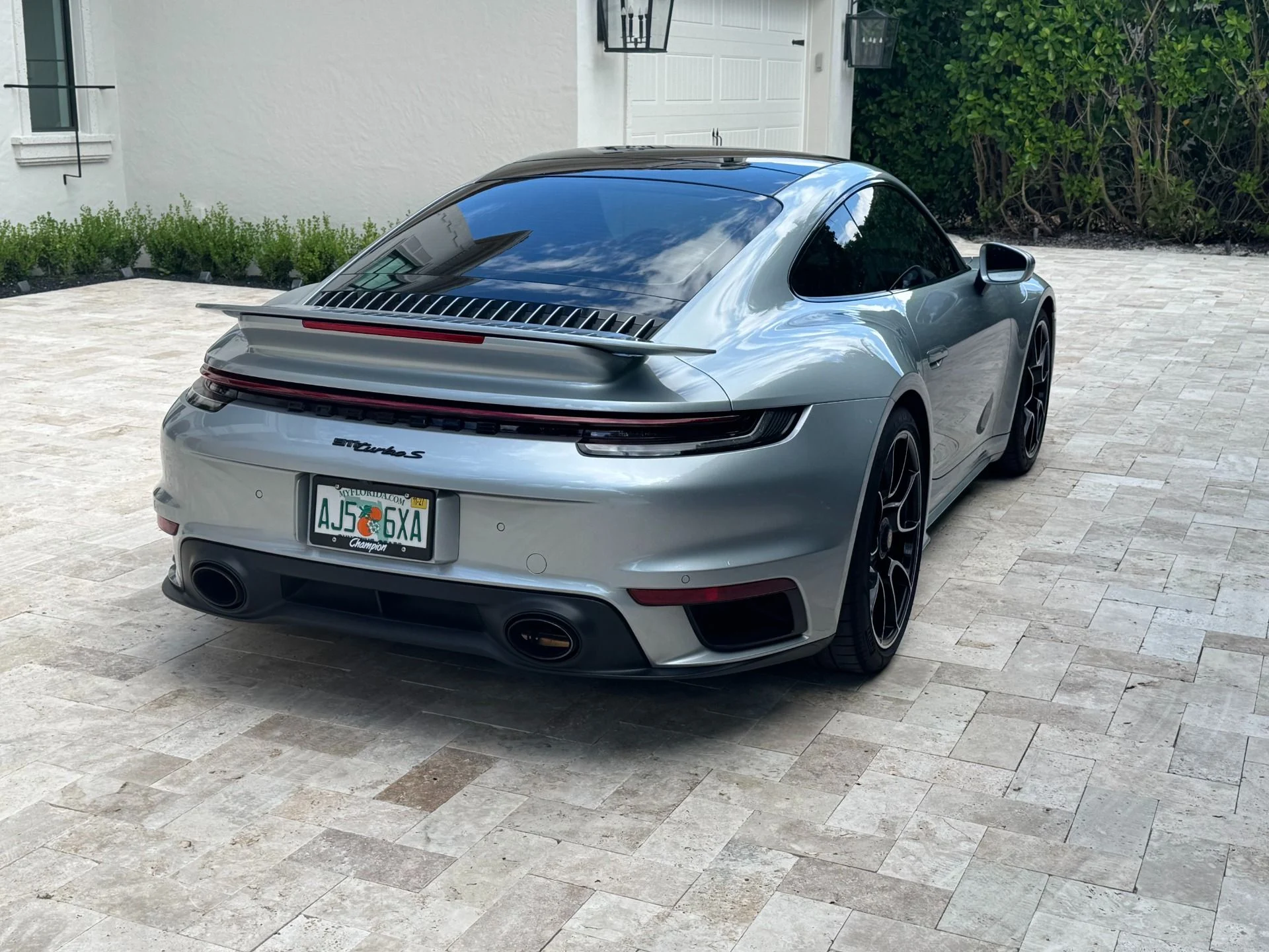 mph005_3710671953_Used_2022_Porsche_911_Turbo_S_1791927309_3894b2d306