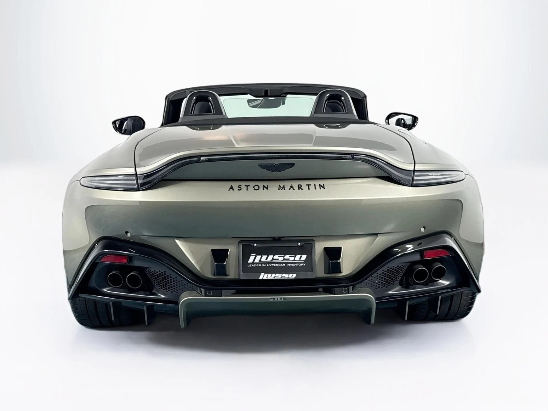 mph005_3718290329_Used_2023_Aston_Martin_Vantage_V8_1783445530_8e16b95b2d