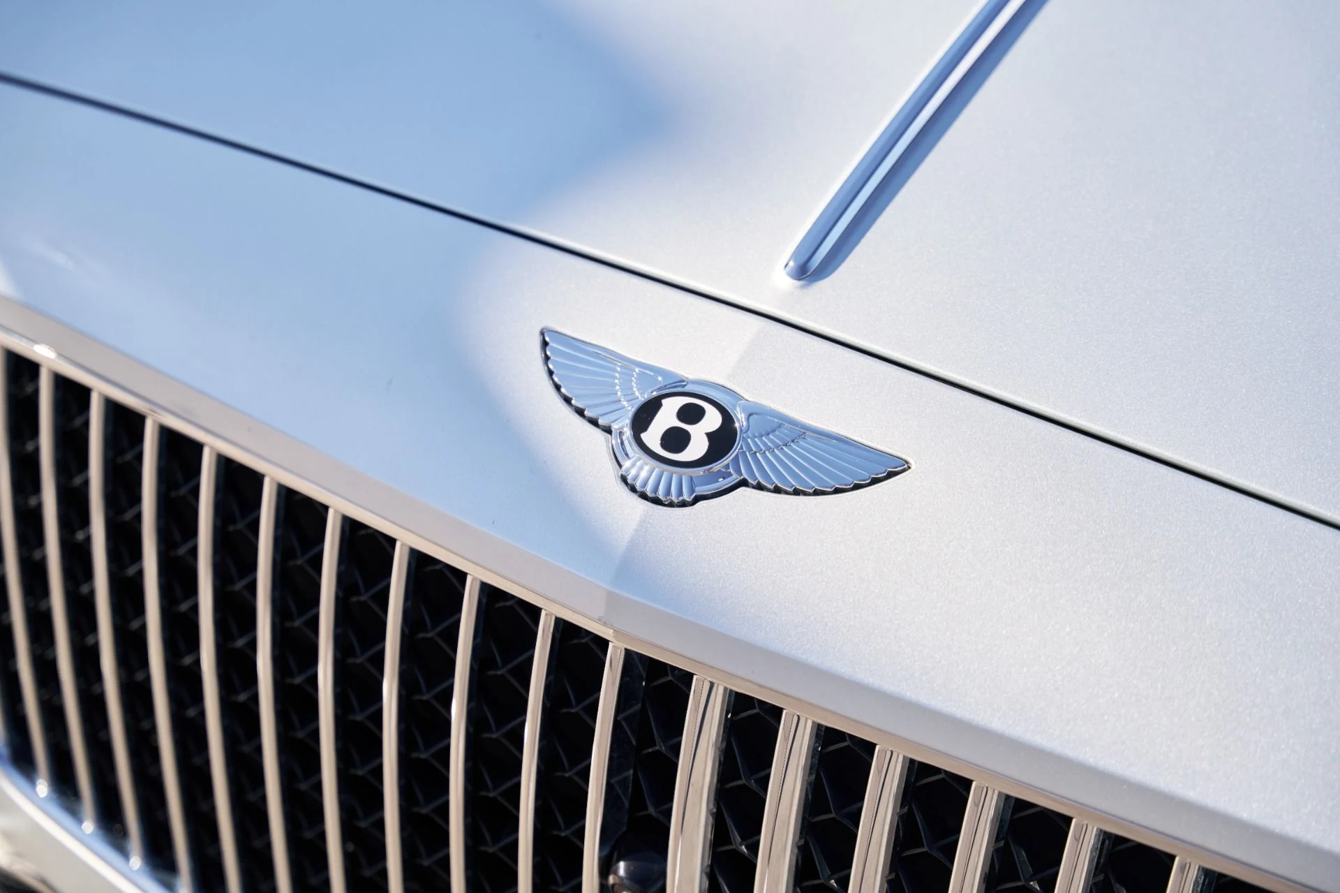 mph005_3719545976_Used_2022_Bentley_Flying_Spur_V8_1793211939_5f0f5f1ea3