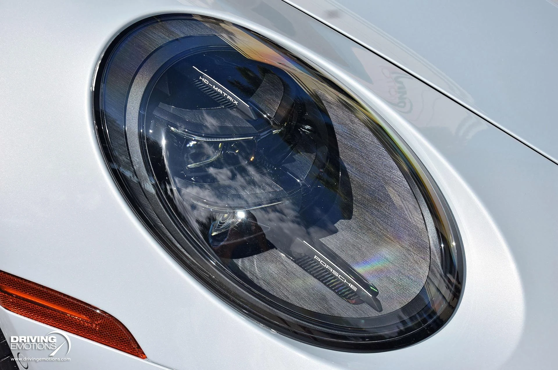 mph005_3721698195_898_p6_l_ae7db941b2