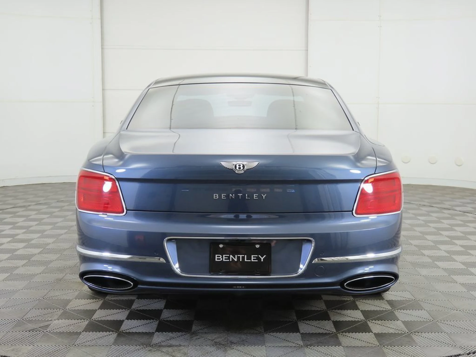 mph005_3724603658_used_2020_bentley_flying_spur_w12sedan_8119_22964614_6_1024_0d9c2516f9