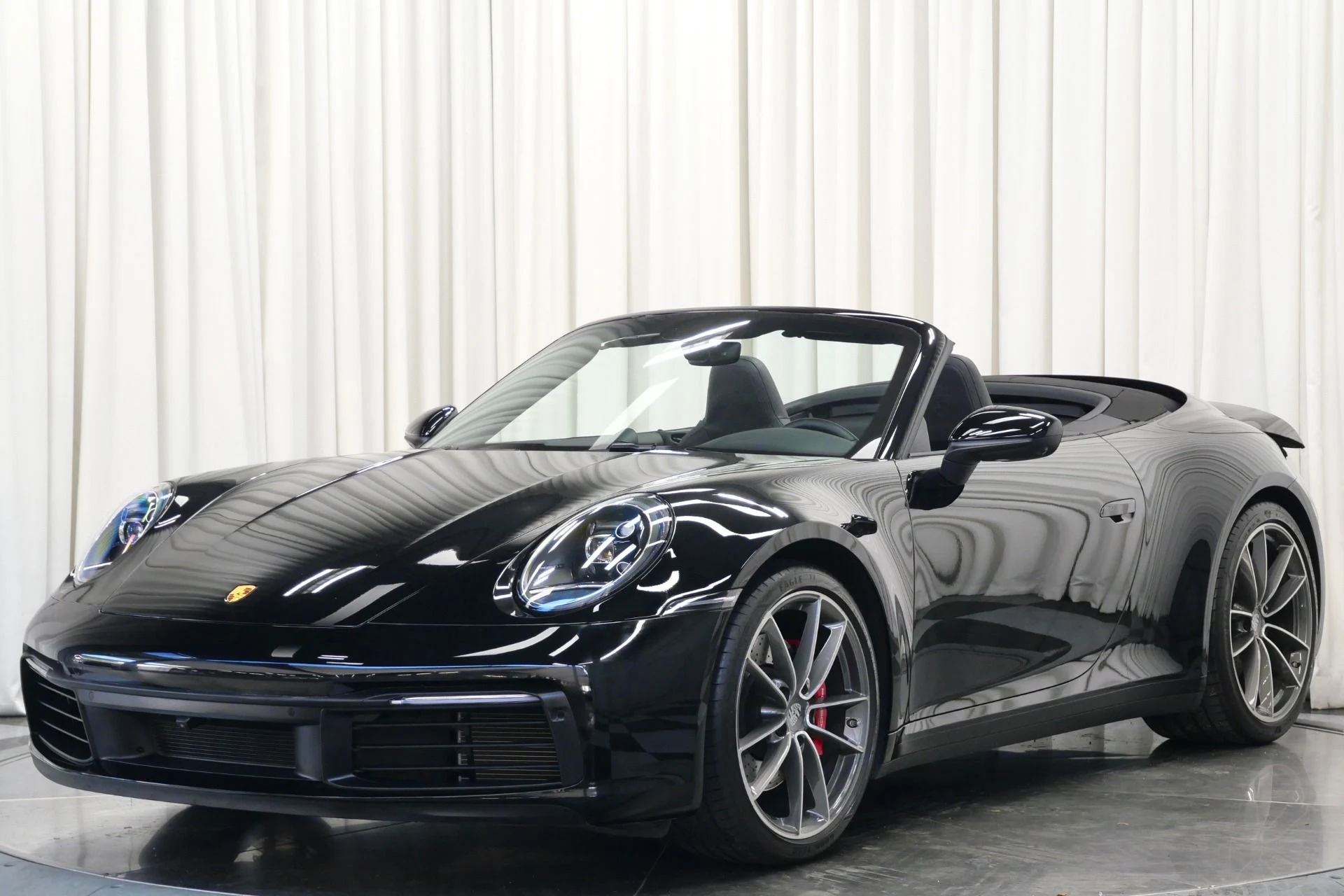 mph005_3726174170_Used_2024_Porsche_911_Carrera_S_Cabriolet_Sport_Exhaust_Carrera_Classic_Wheels_Bose_Audio_1764086379_936fb495f3