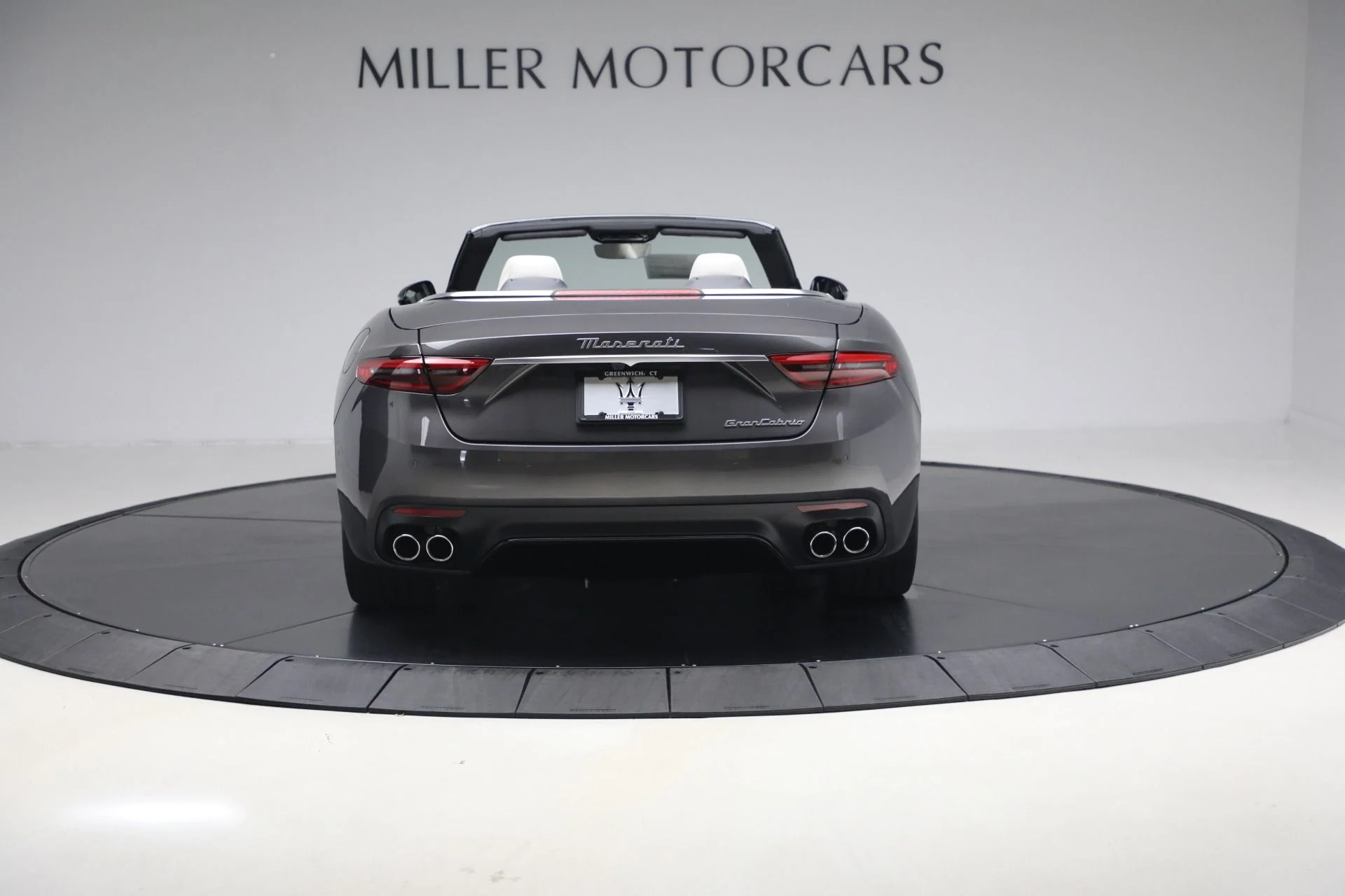 mph005_3729763210_New_2026_Maserati_Gran_Cabrio_Modena_1765306222_5495e59cc9