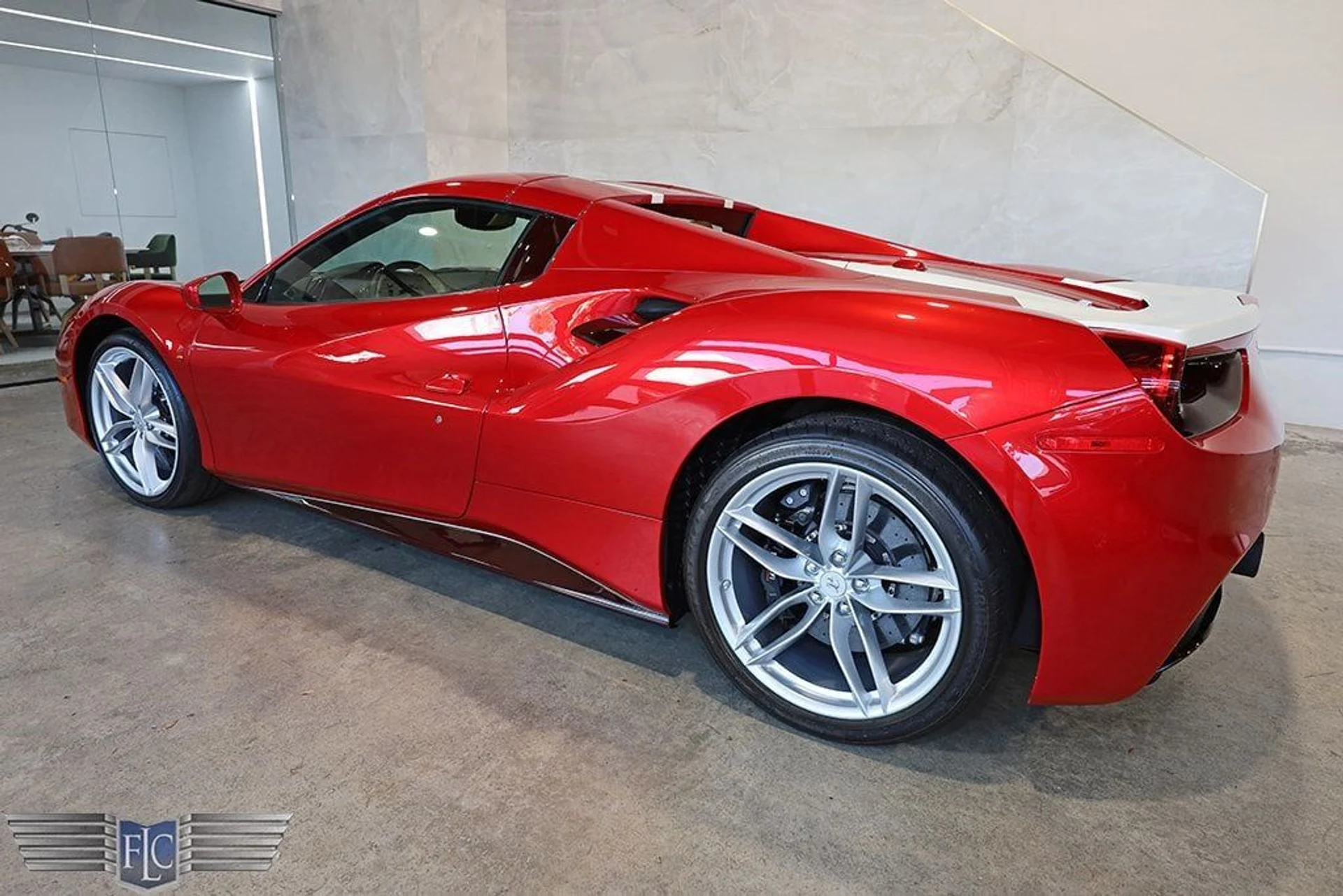 mph005_3730764420_used_2019_ferrari_488_spider_convertible_9689_22929028_6_1024_13fa8517d5