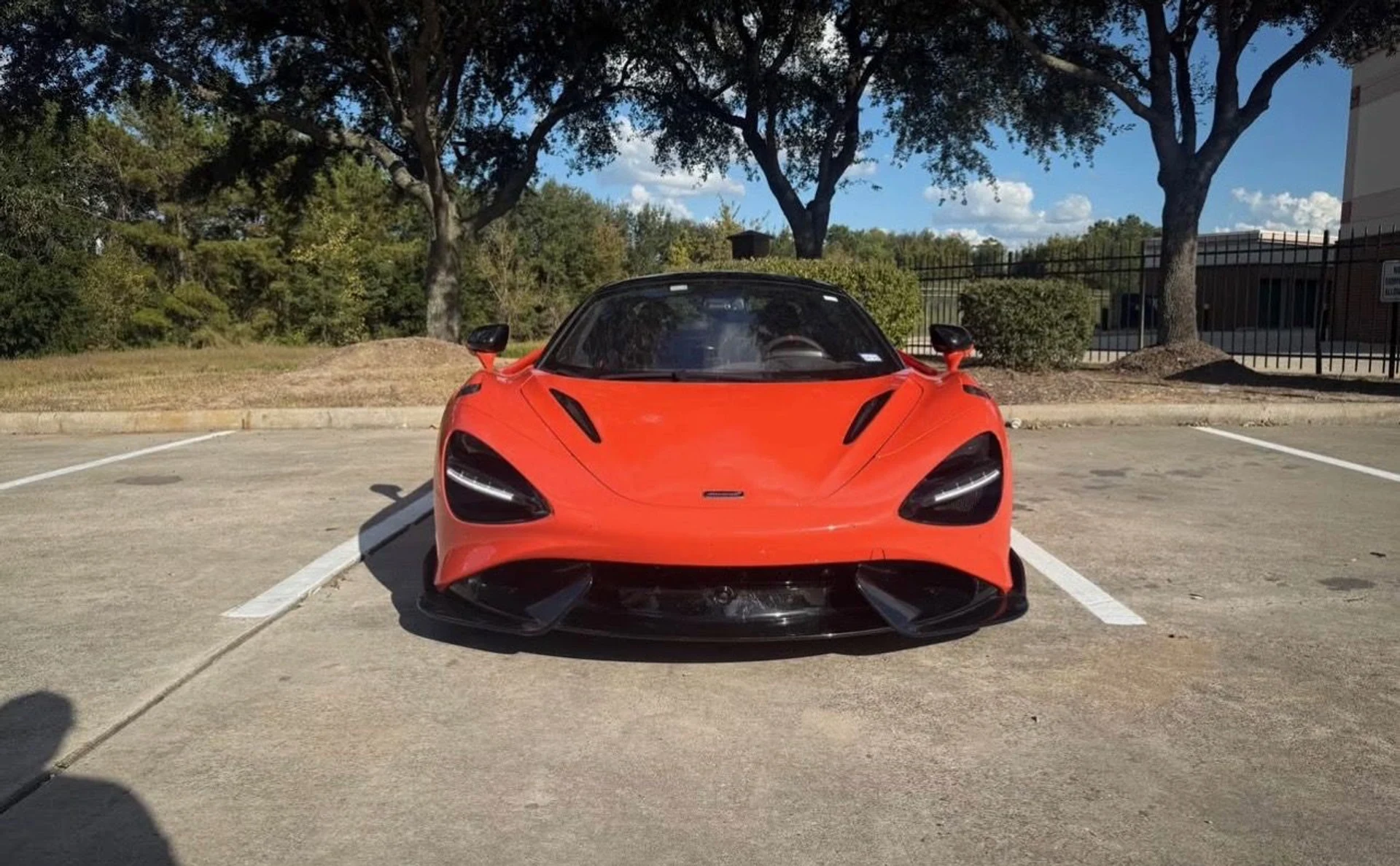 mph005_3736559434_Used_2021_Mc_Laren_765_LT_1760386602_4477cf60f1