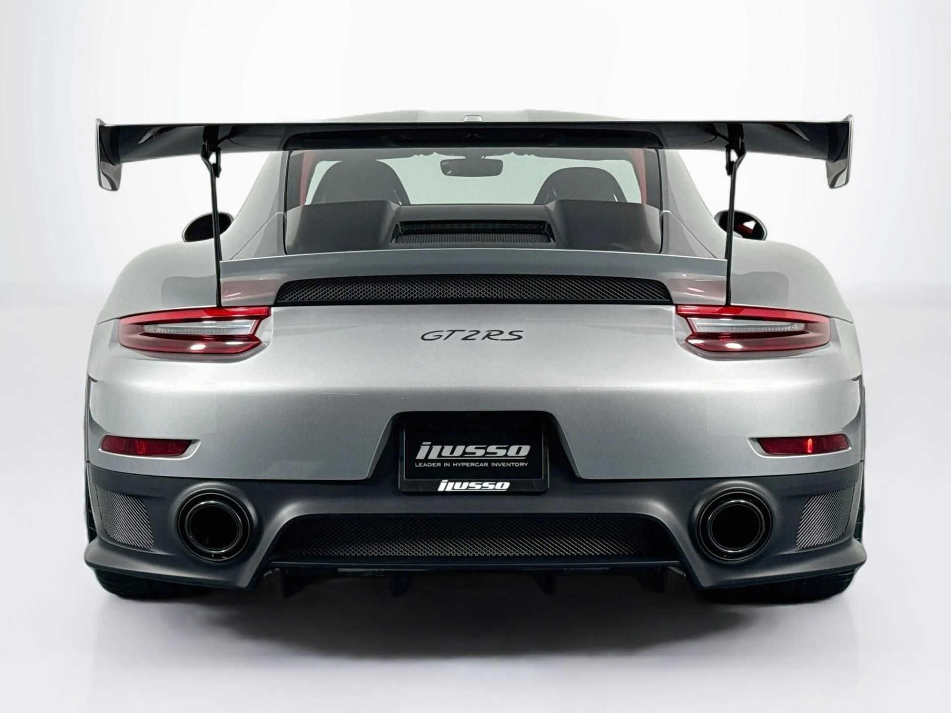mph005_3740078666_Used_2018_Porsche_911_GT_2_RS_1785871757_4ba86f7cab