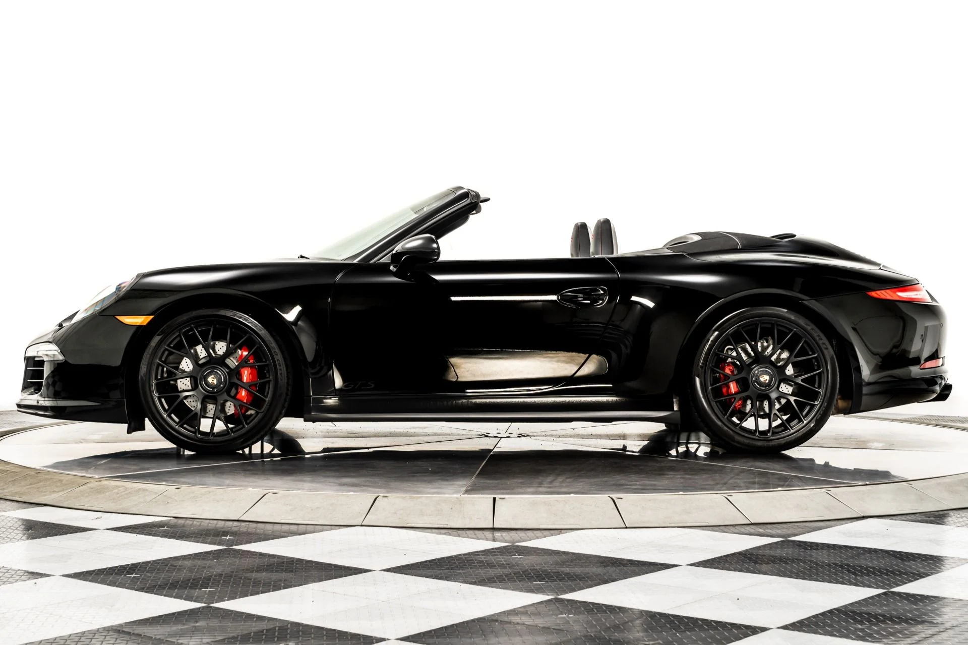 mph005_3740915201_Used_2016_Porsche_911_Carrera_GTS_Cabriolet_1758127640_56753baaf5