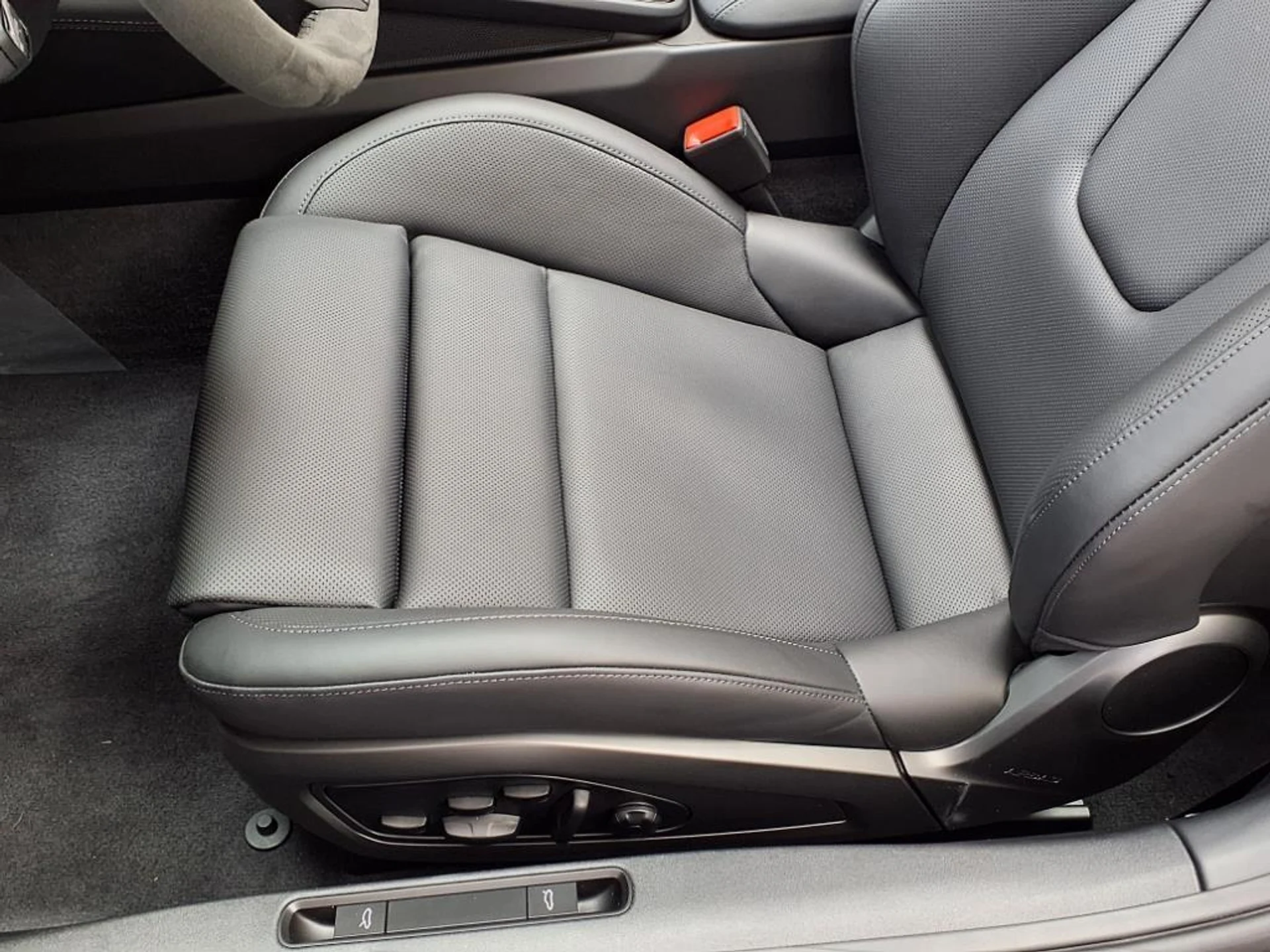 mph005_3742021682_c9dda3a8268087d44570a7d732ef7e45_24ee4edca9