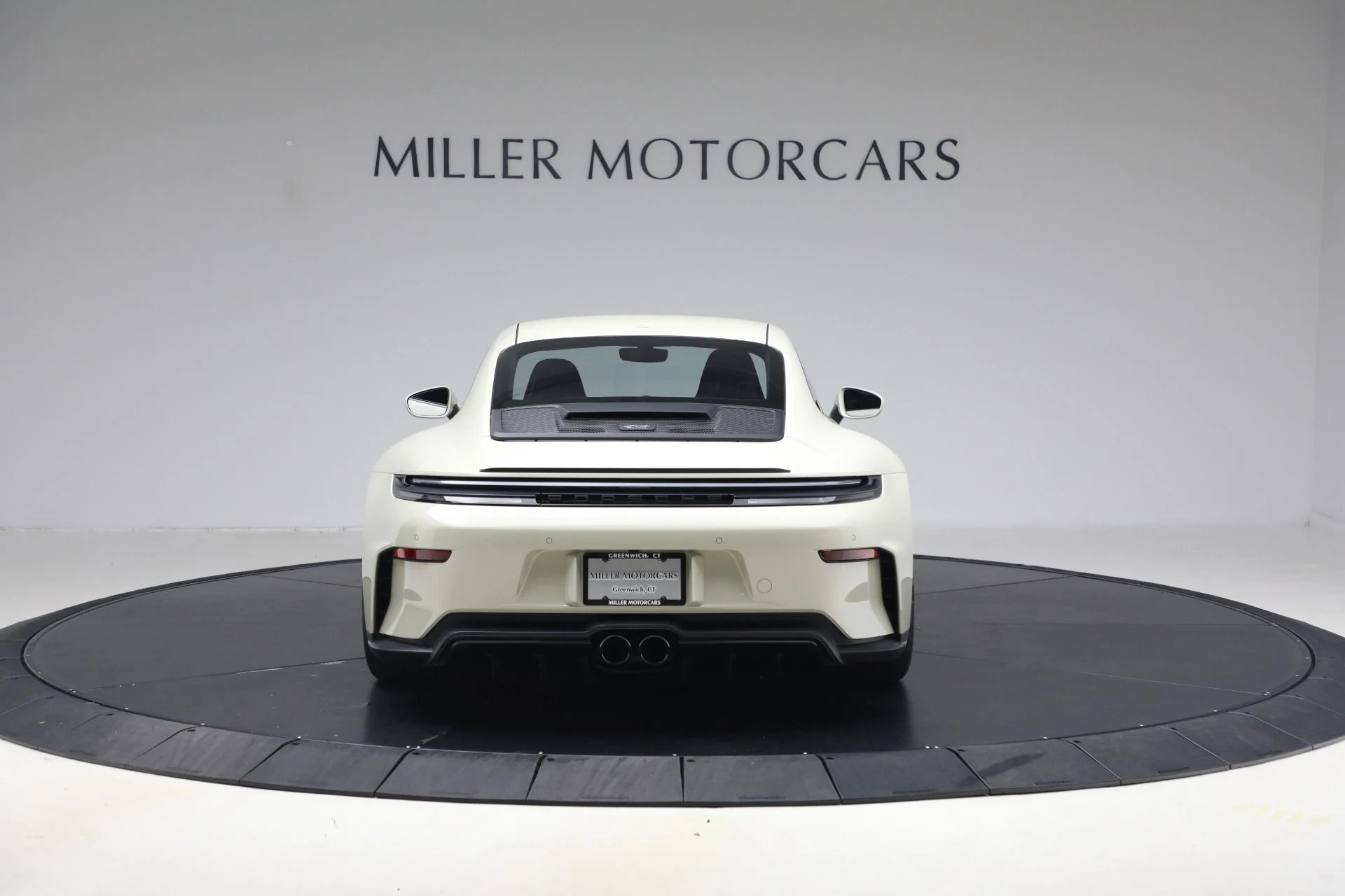 mph005_3747946742_Used_2026_Porsche_911_GT_3_Touring_1791237531_73aaa8a09e