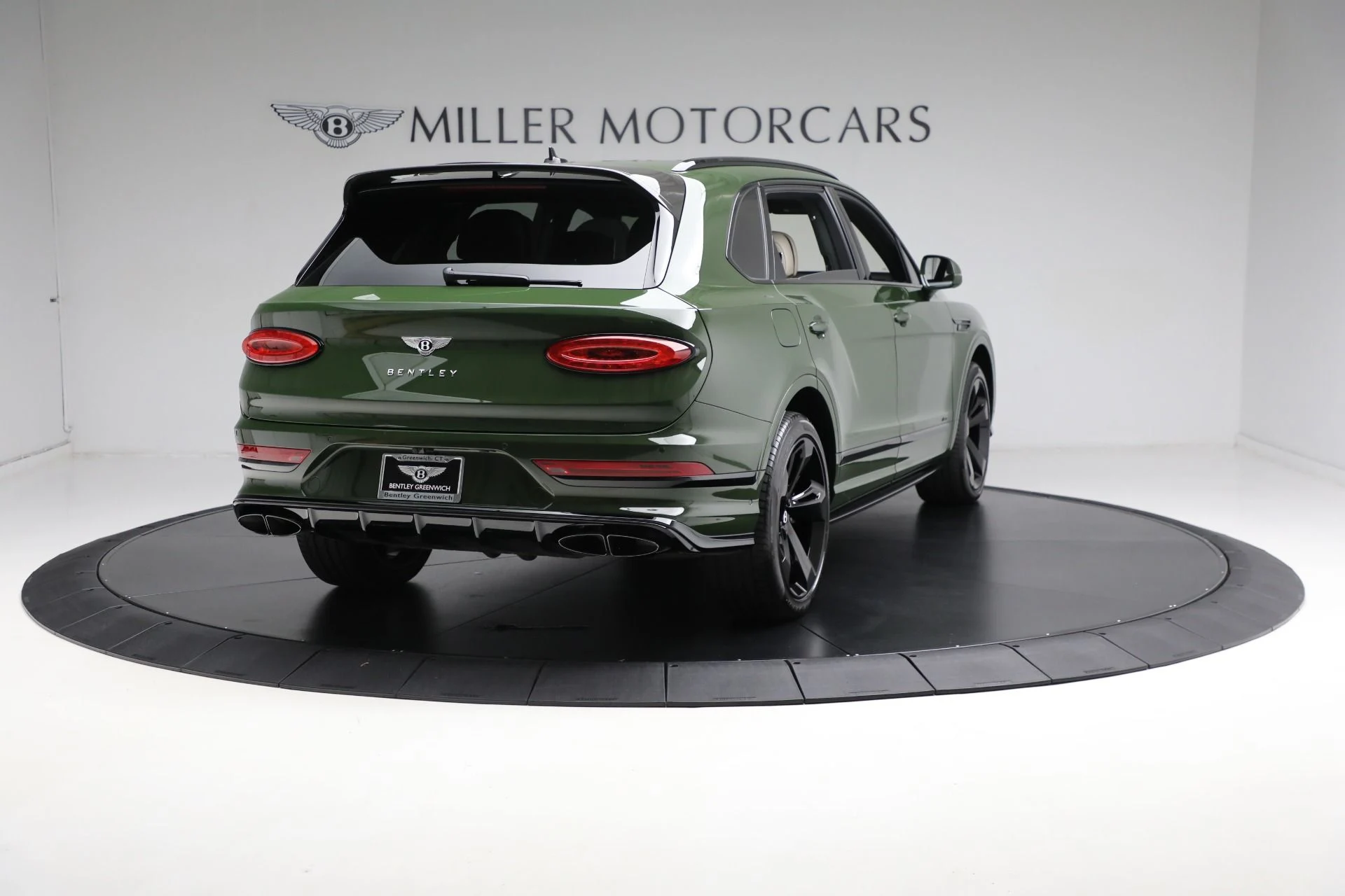 mph005_3753103751_Used_2023_Bentley_Bentayga_EWB_Azure_V8_6e5f134b39