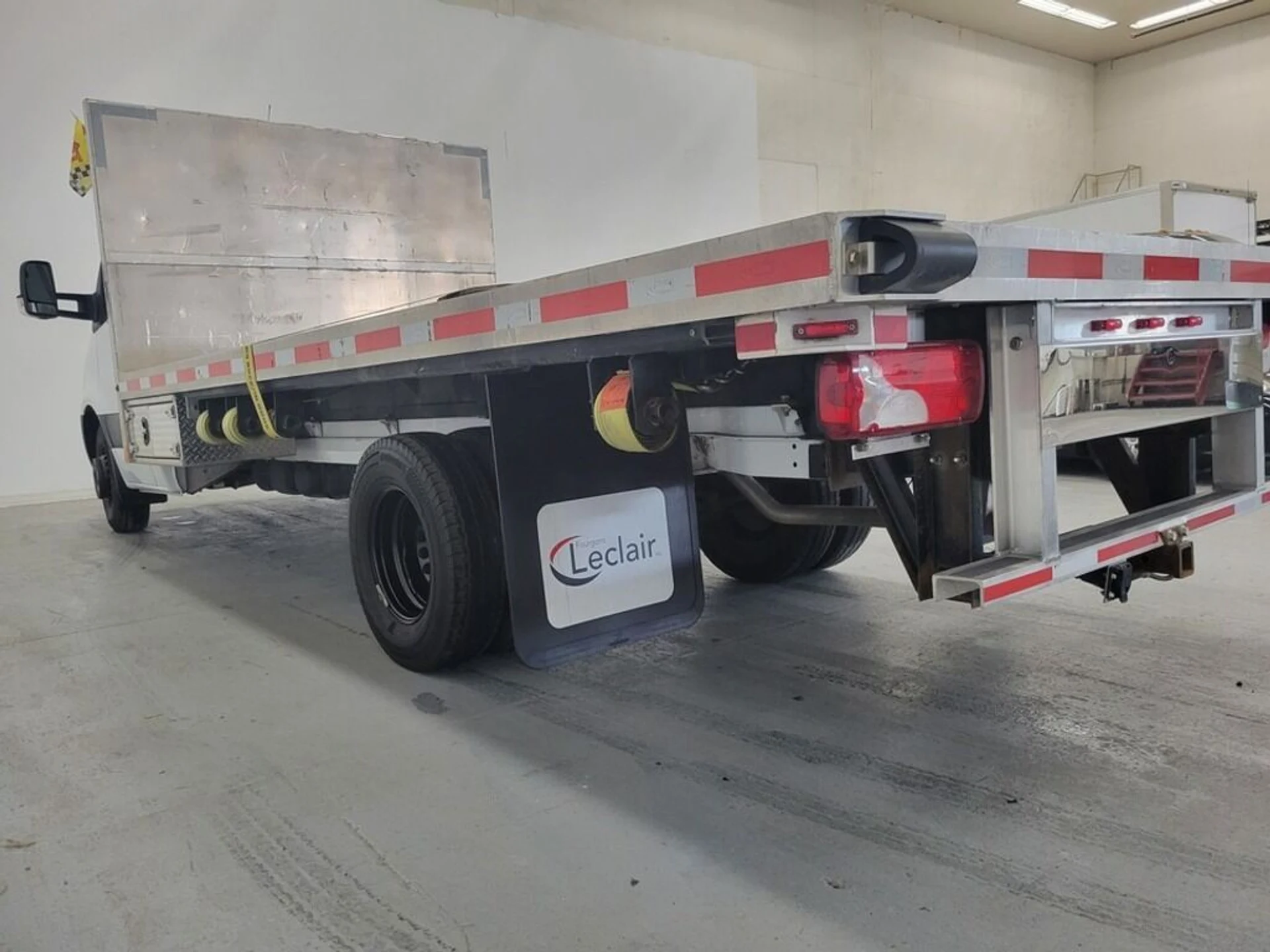 mph005_3753152985_mercedes_benz_4500_2022_jpg_v_1775587595_4bc757446c