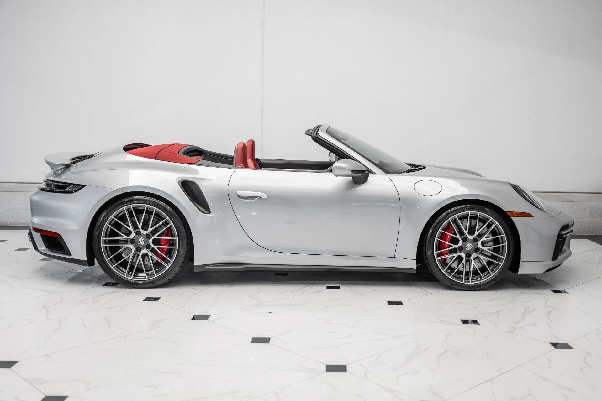 mph005_3760642614_Used_2022_Porsche_911_Turbo_1757171917_ec5007d455