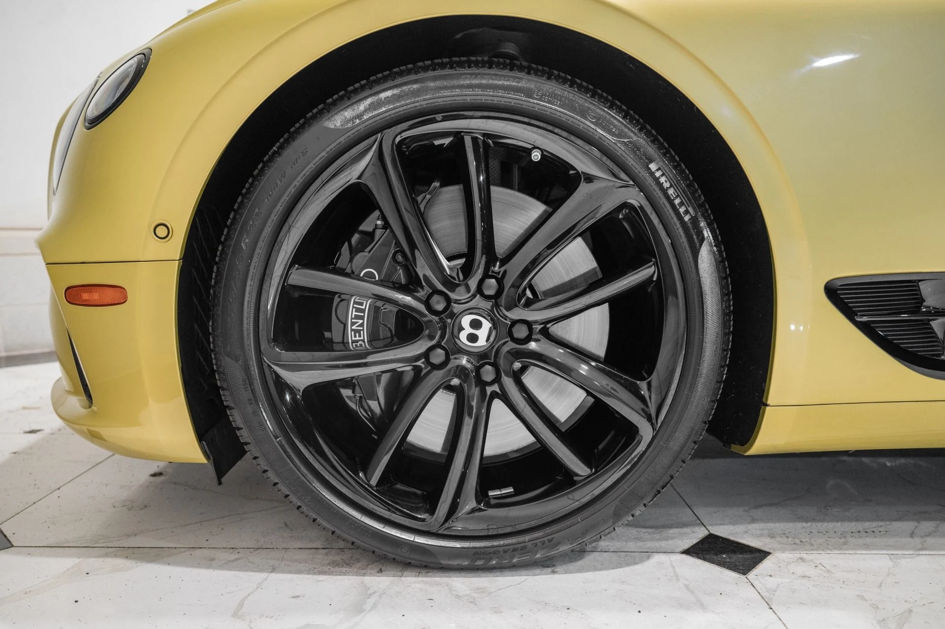 mph005_3762777800_Used_2022_Bentley_Continental_GTC_1776402771_0b2b79ae6e