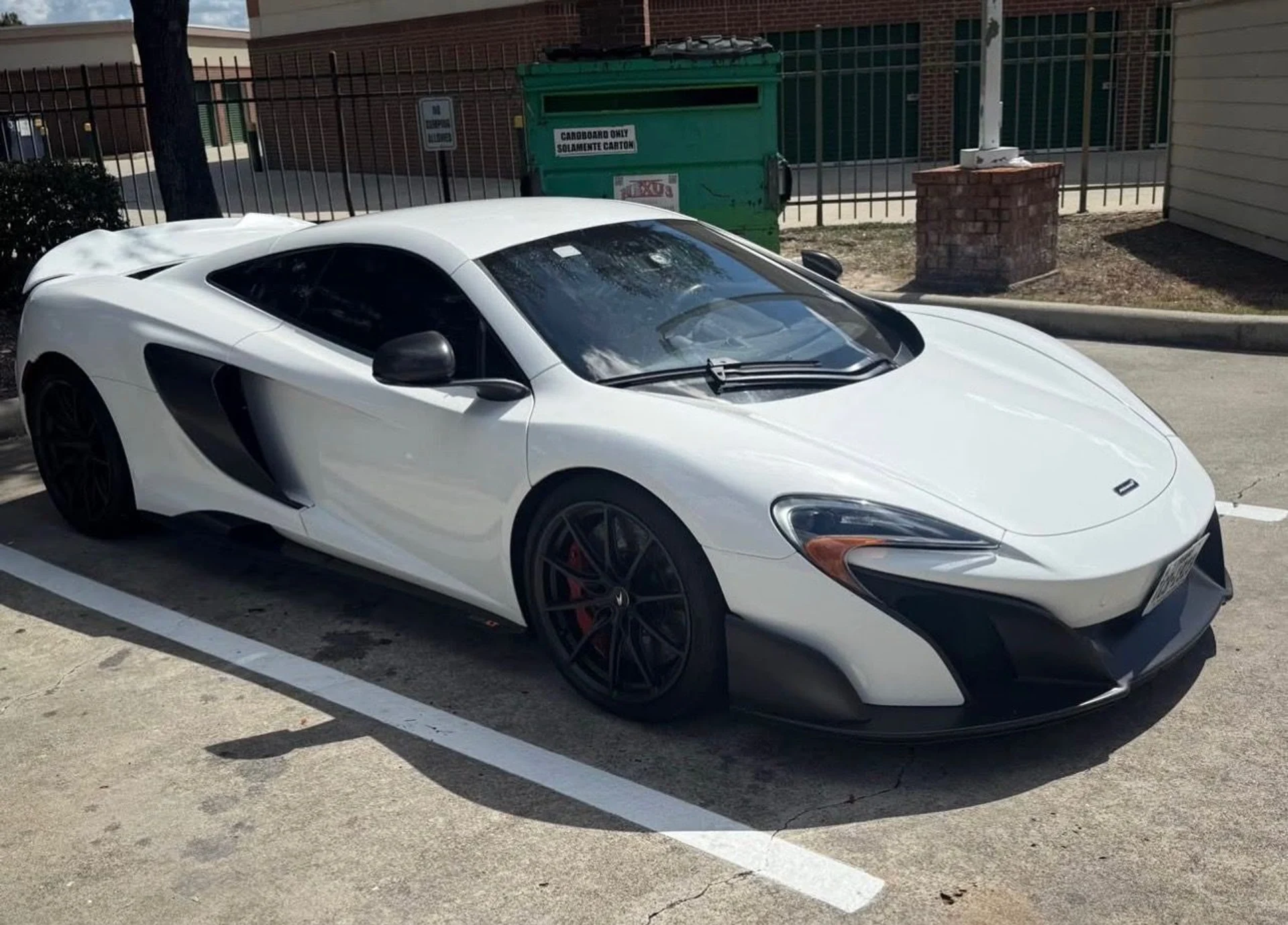 mph005_3767752568_Used_2016_Mc_Laren_675_LT_1760386813_6397a016c2