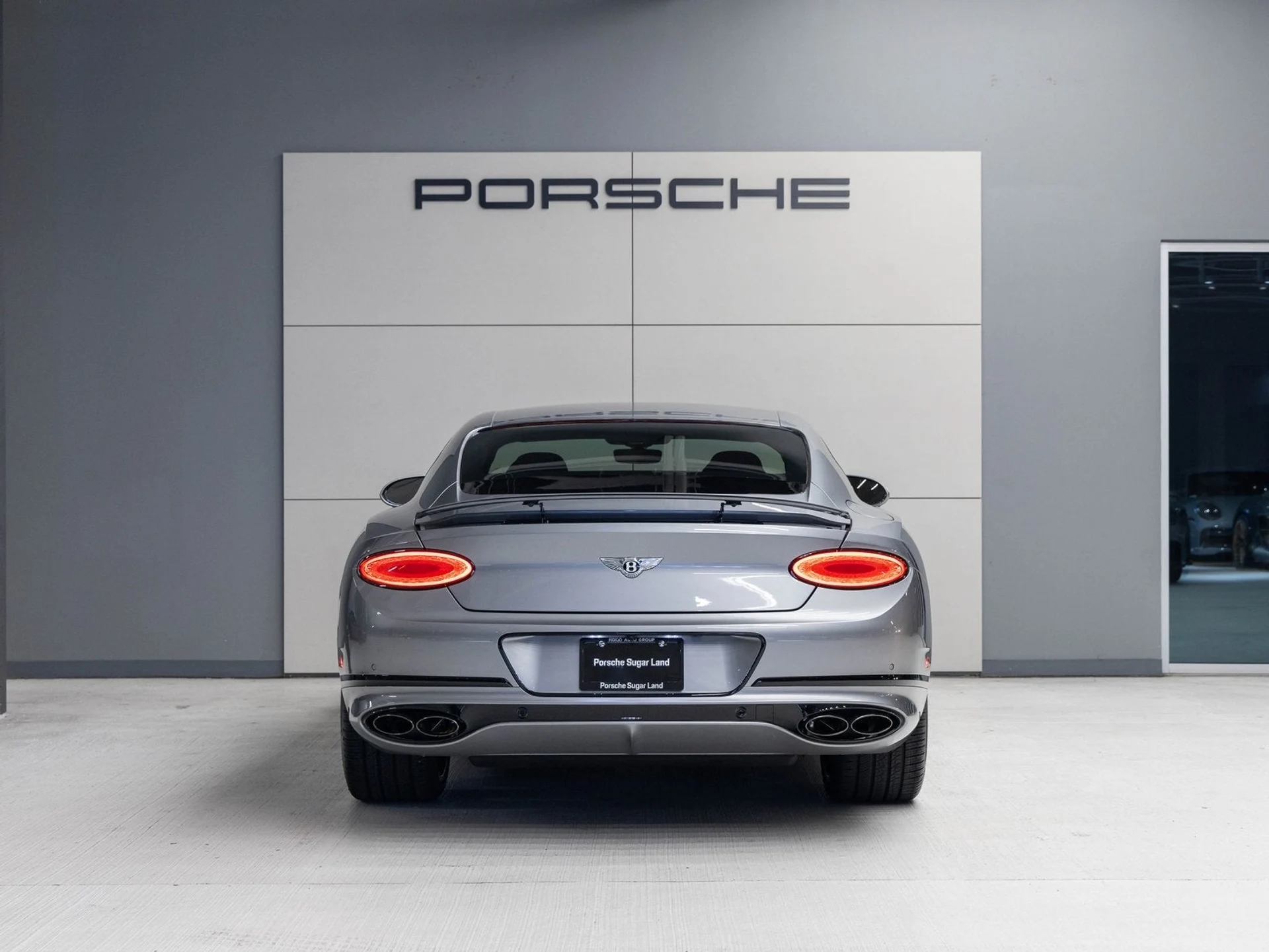 mph005_376817040_6_f42e9e4fde