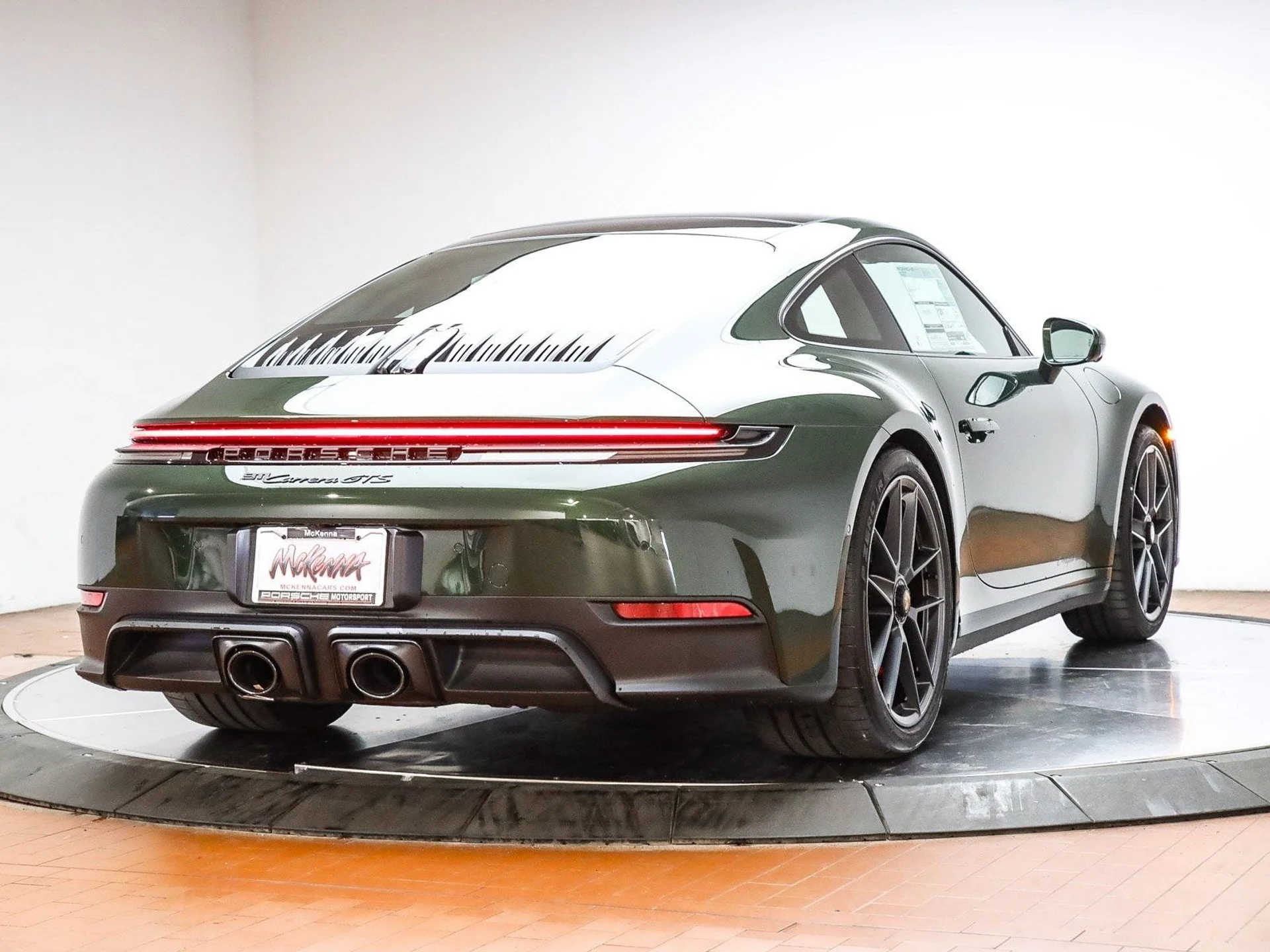 mph005_3777531017_dae157786b559457d8c1bbad0edc6313x_24e78c2268