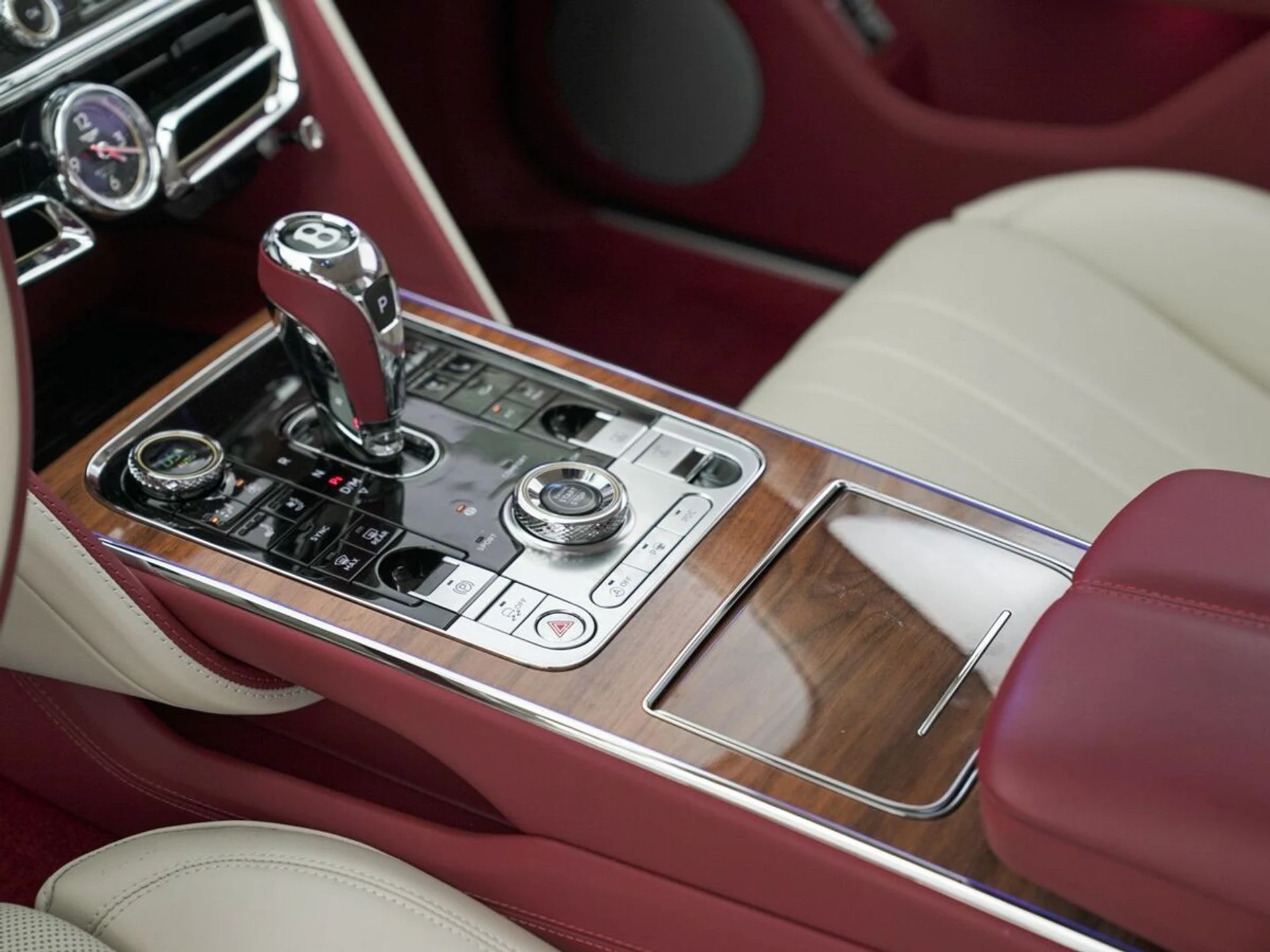 mph005_3783200527_t3i12929a1fhzwjq60z1k2gxbig4_d852746ad6