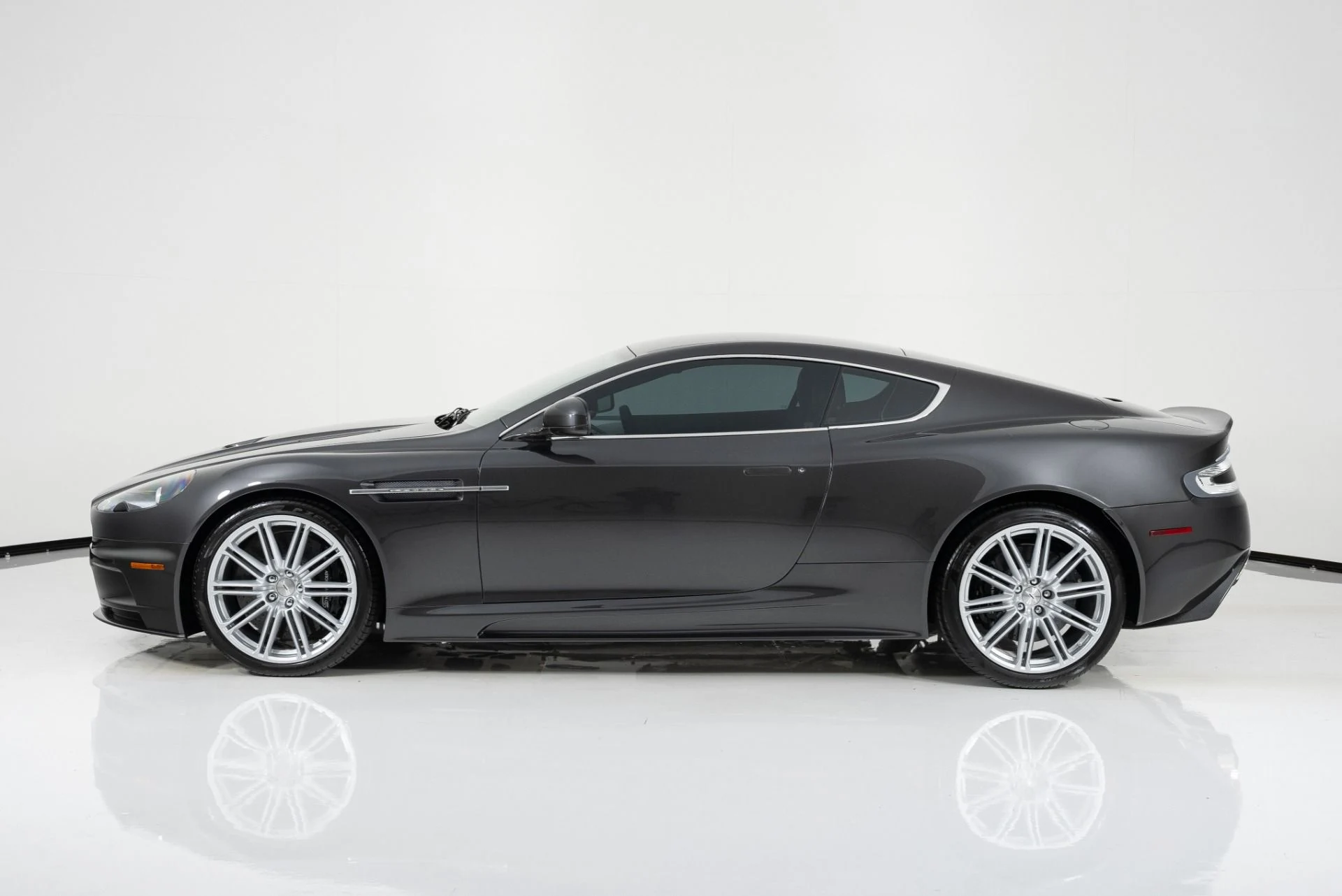 mph005_378738506_Used_2011_Aston_Martin_DBS_1701890207_86044d8edd