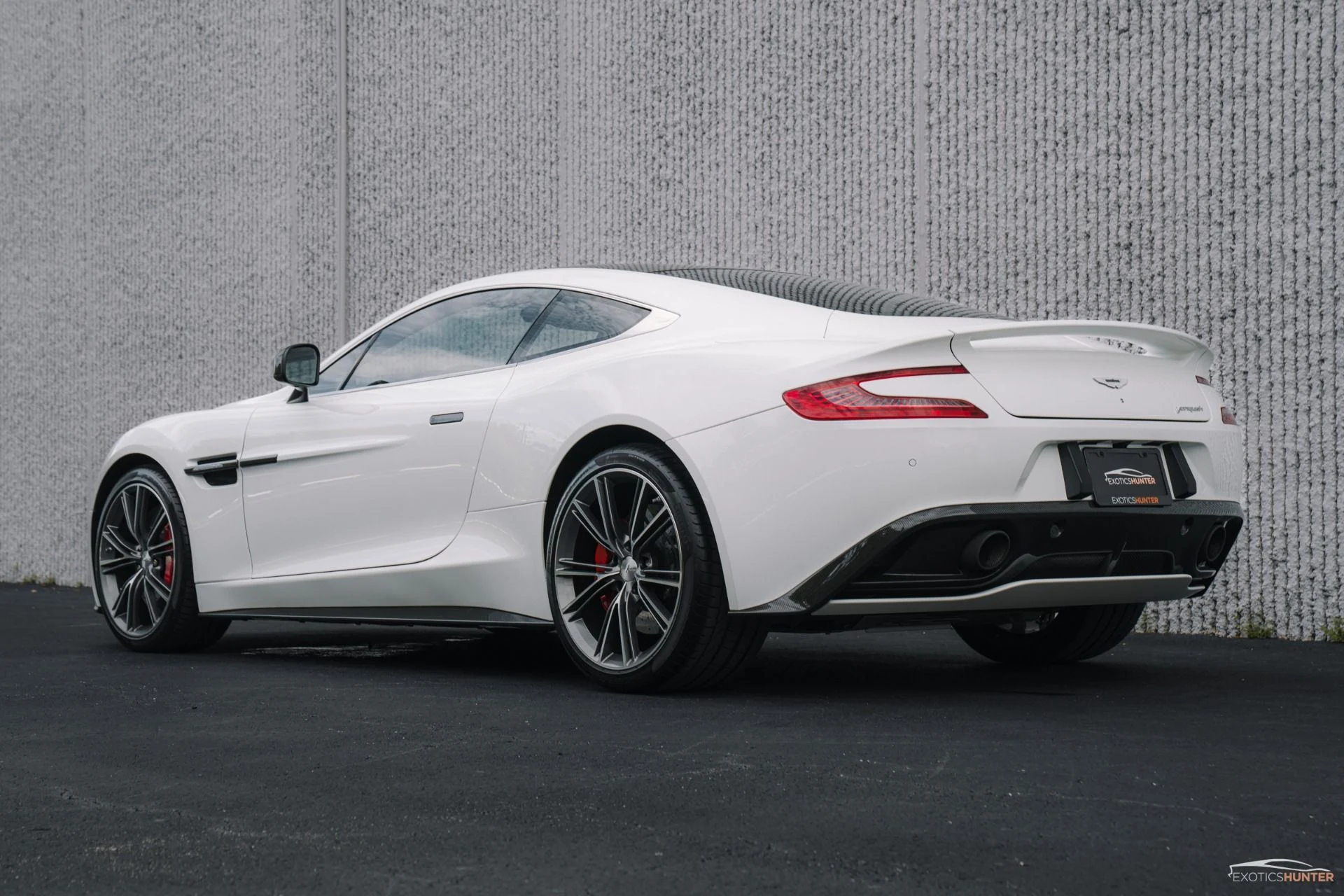 mph005_3803812975_Used_2014_Aston_Martin_Vanquish_Carbon_Everything_1756333397_b2a2db6be8