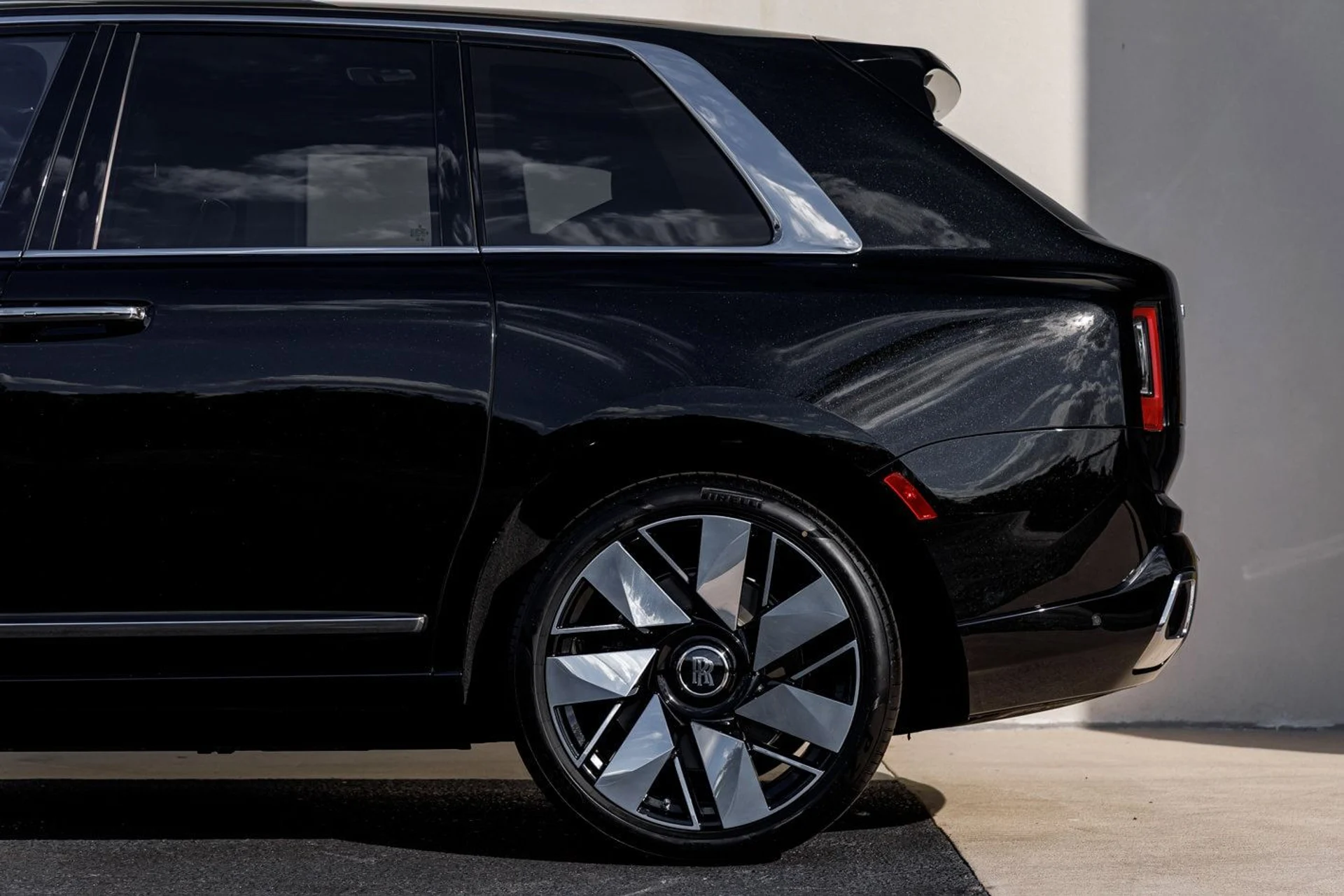 mph005_3806977219_2deba3f773ab1c345b6a1f39670a0df5x_95772a585f