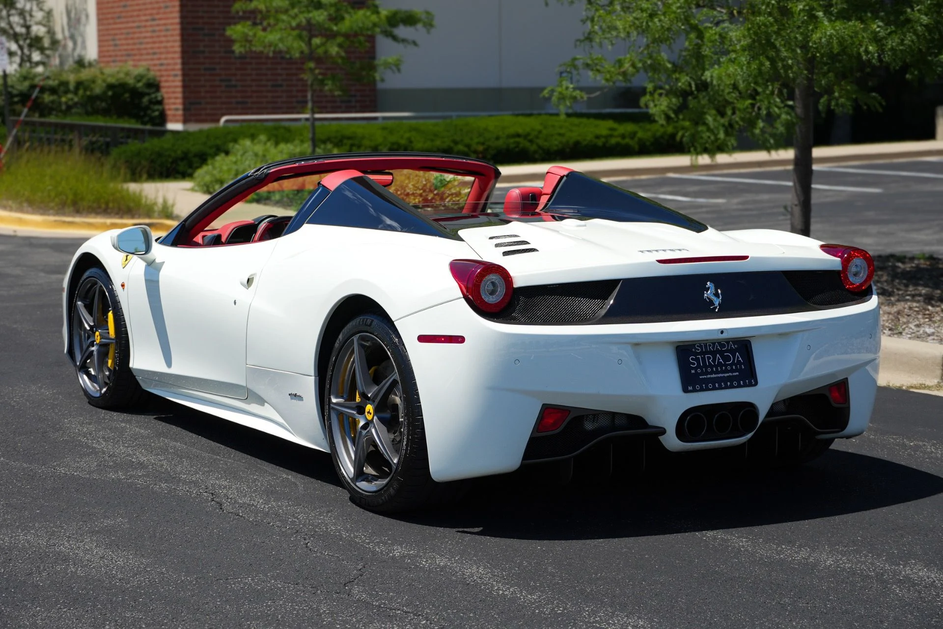 mph005_3808095672_Used_2013_Ferrari_458_Spider_1781897599_70ba5245df