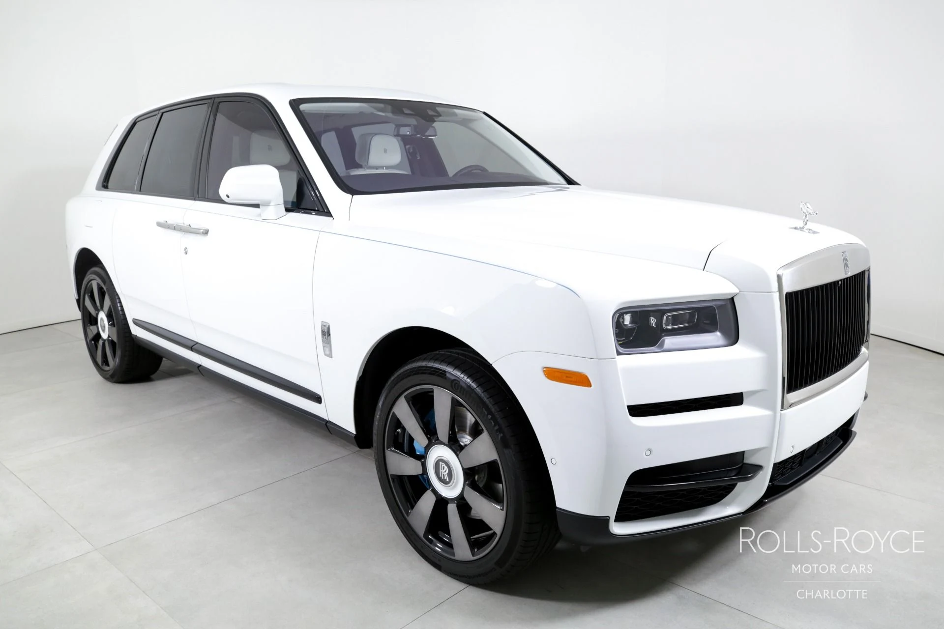 mph005_381414234_Used_2023_Rolls_Royce_Cullinan_1709308127_18fb4a4ade