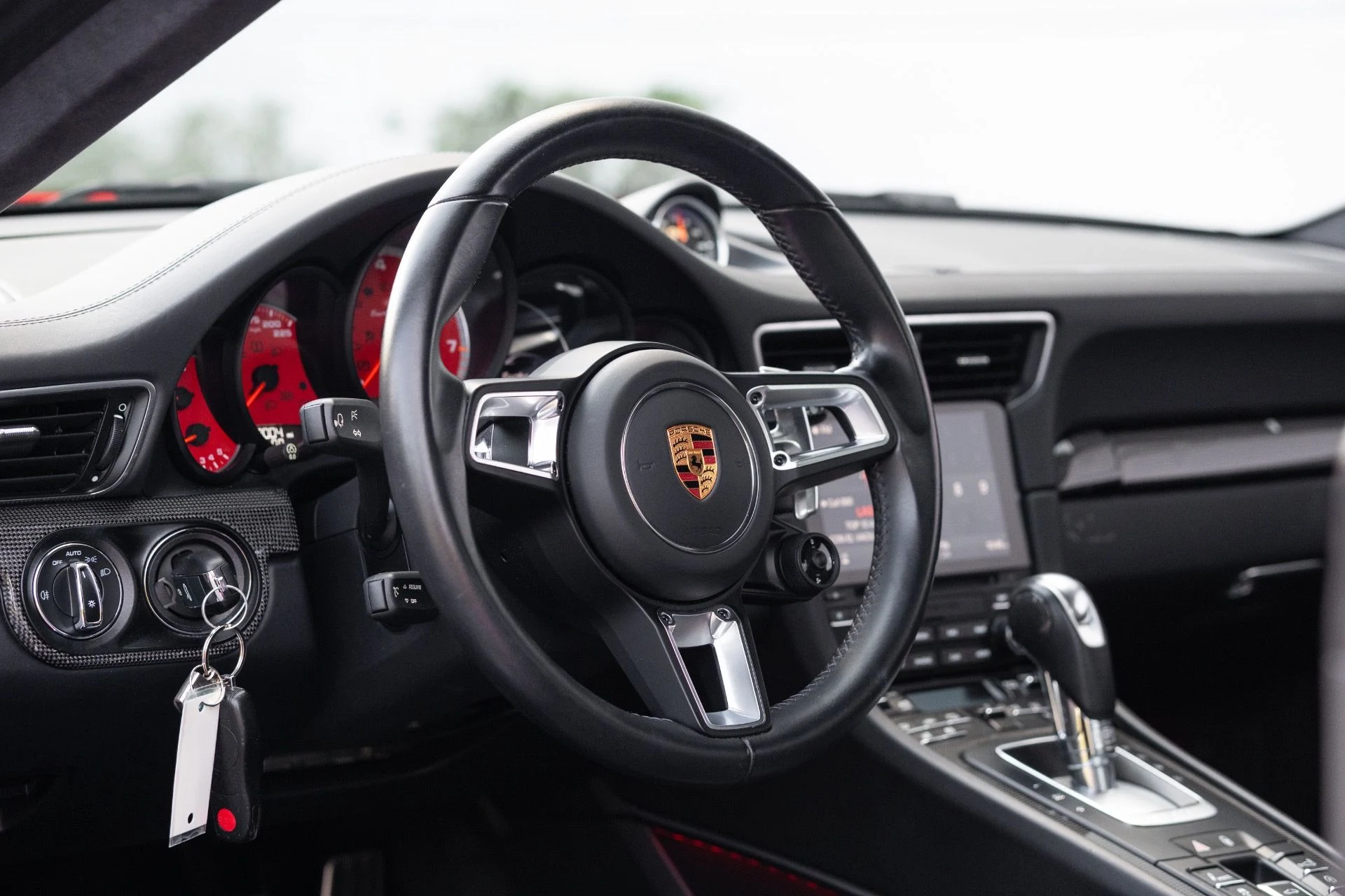 mph005_3817793197_Used_2019_Porsche_911_Turbo_S_1778703319_d0b47ce87c