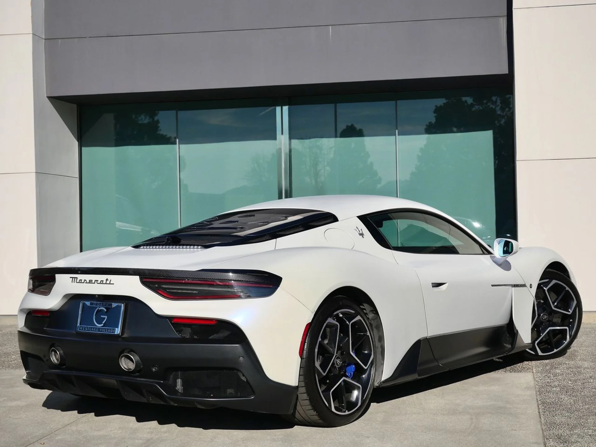 mph005_383748170_b03ea067559138c2a0ea79f3cfbdb677x_8d271af899