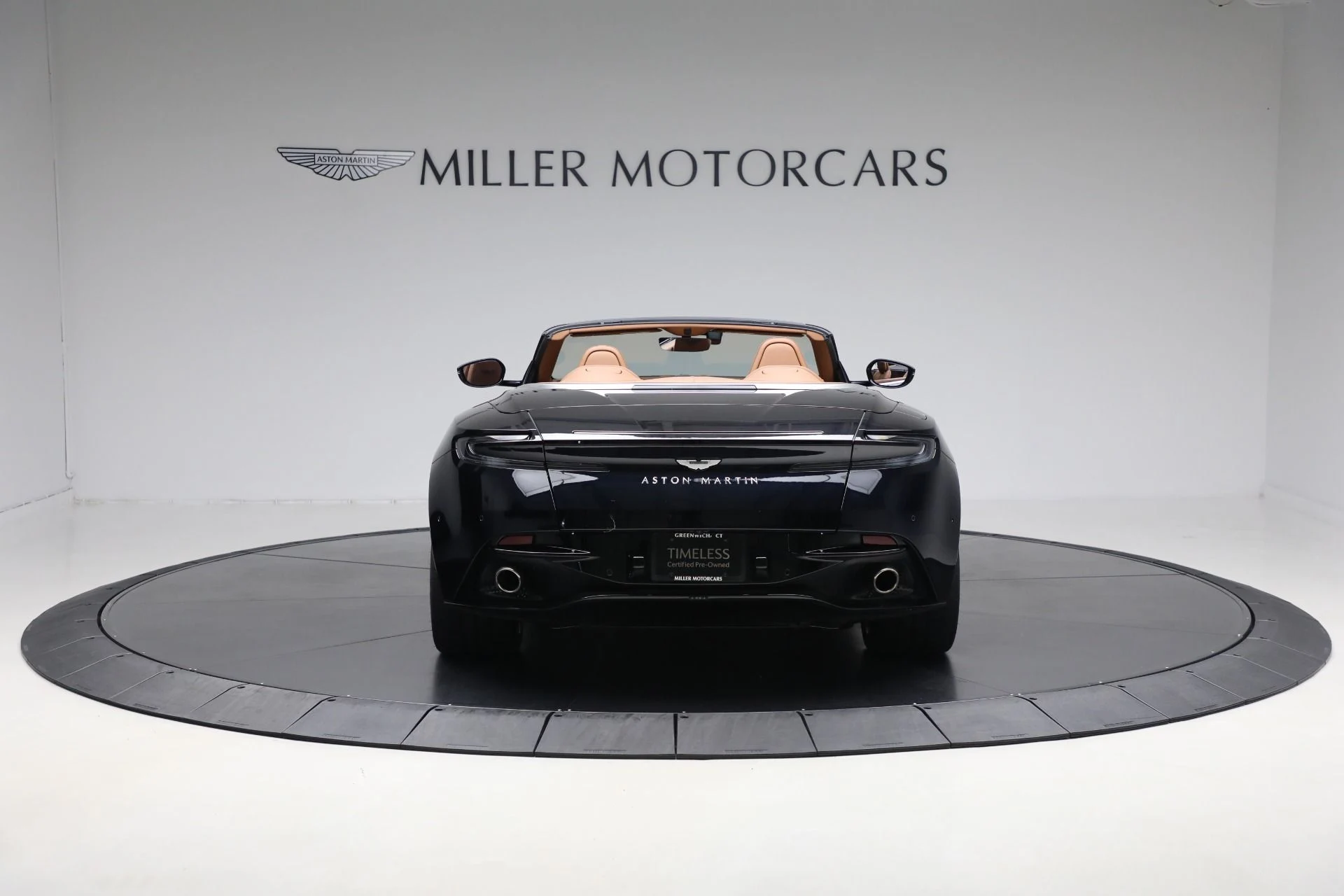 mph005_3841944775_Used_2022_Aston_Martin_DB_11_Volante_ee8c146f99