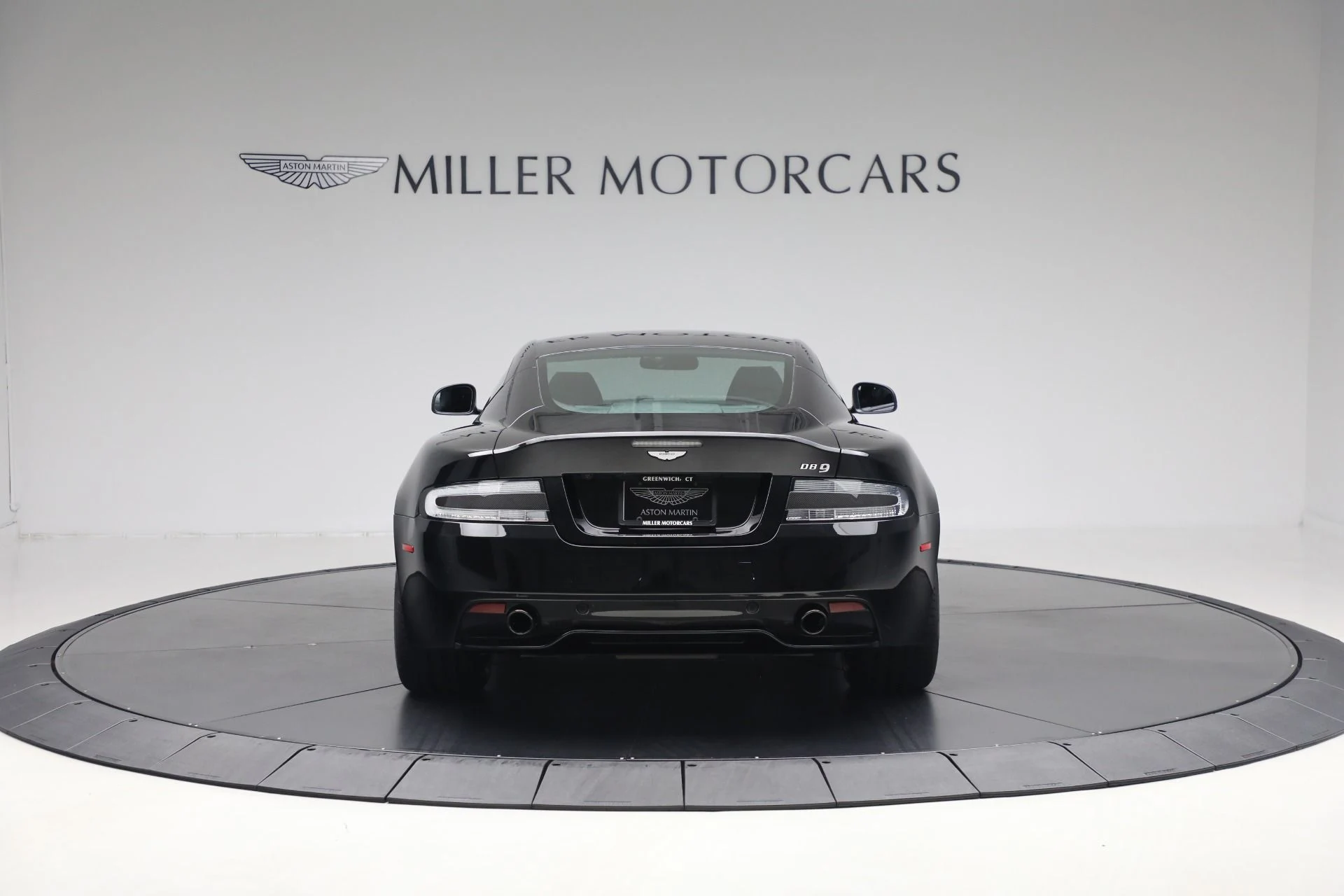 mph005_3847808435_Used_2015_Aston_Martin_DB_9_Carbon_Edition_27a9891aed