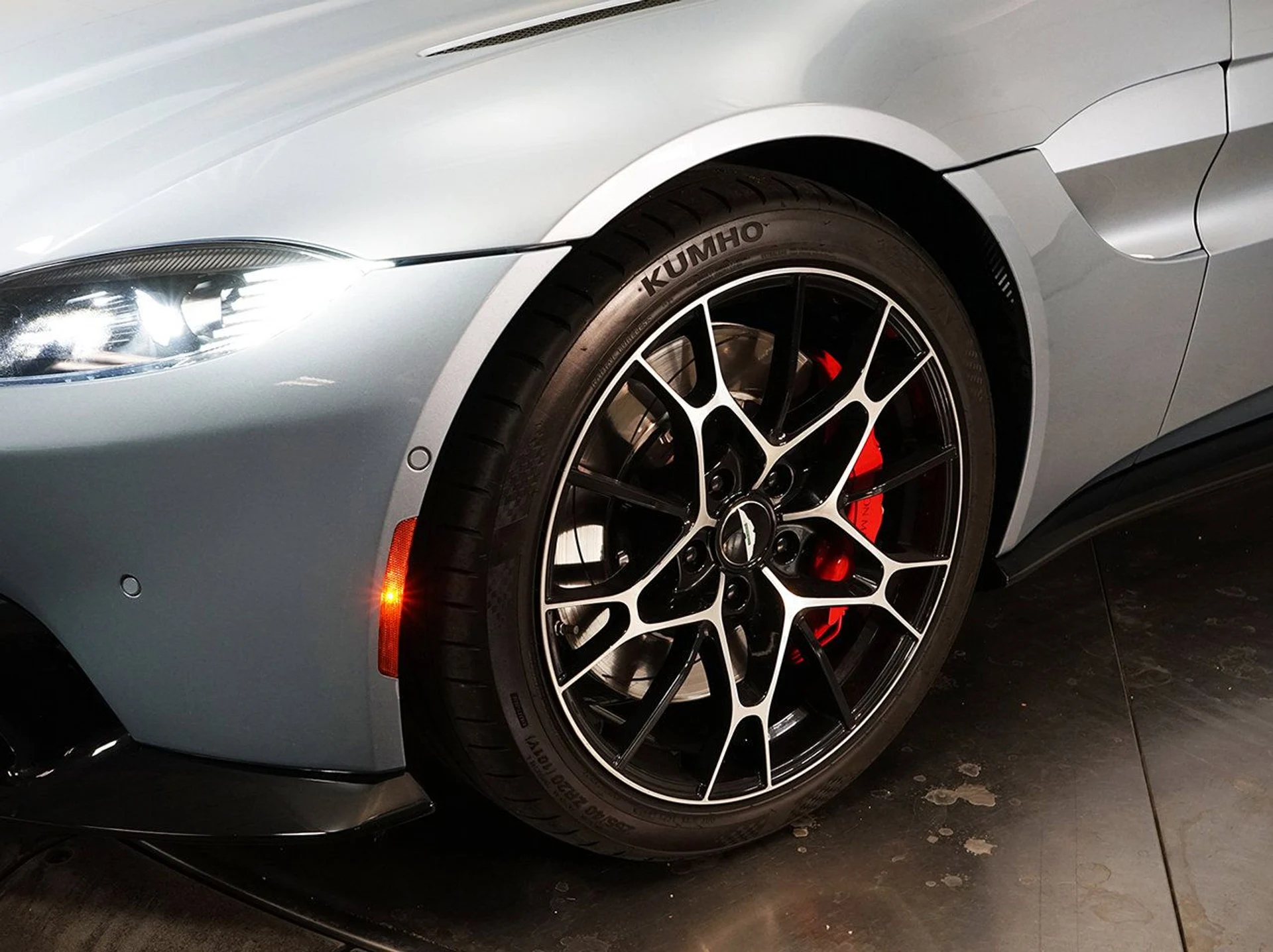 mph005_3856217688_4a05d948d00b3471f2f322421ae32cc2_40f99e7ada